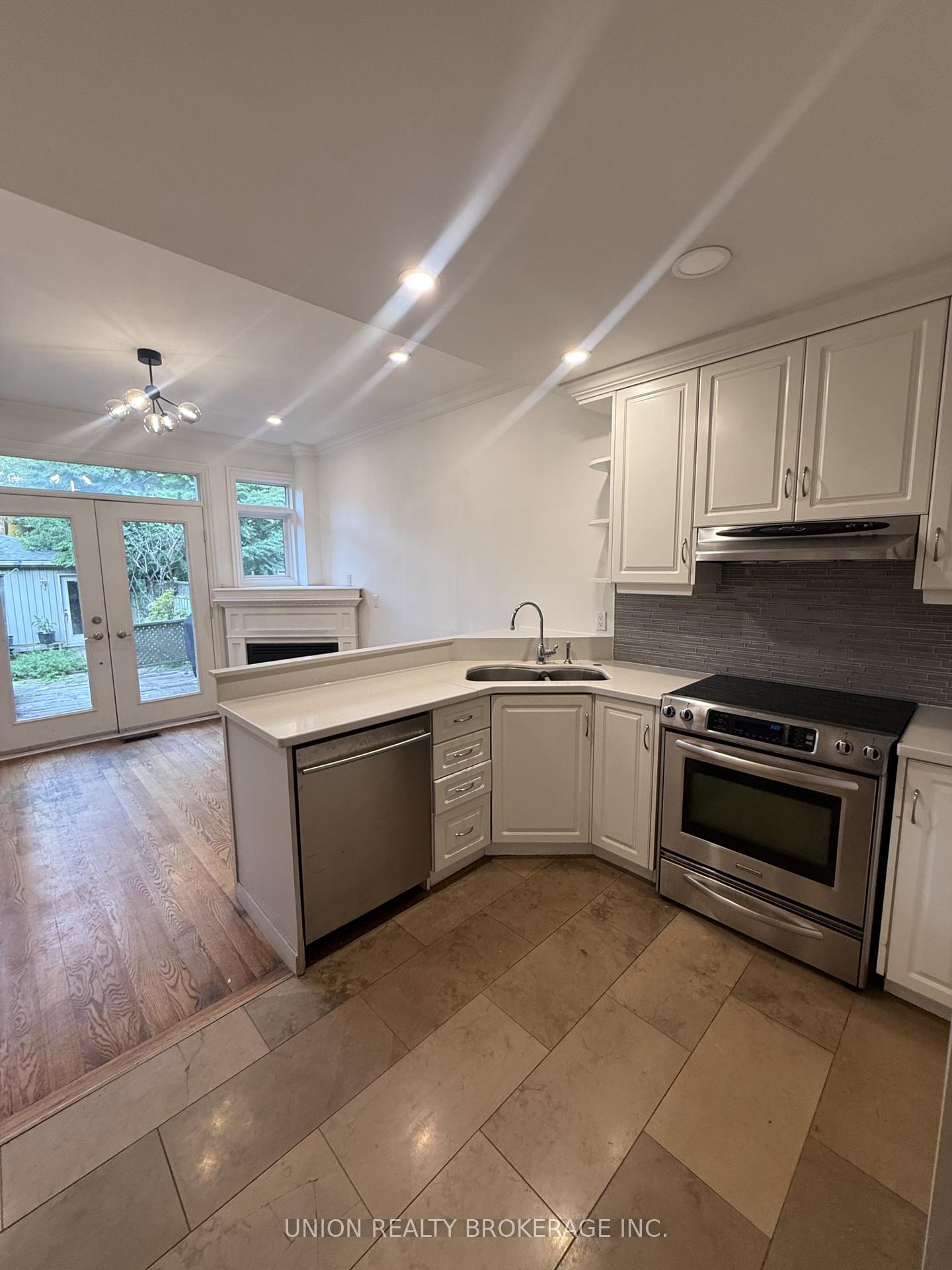 Photo 10 of 105A Gough Avenue, Toronto, Playter Estates-Danforth — HOMEH