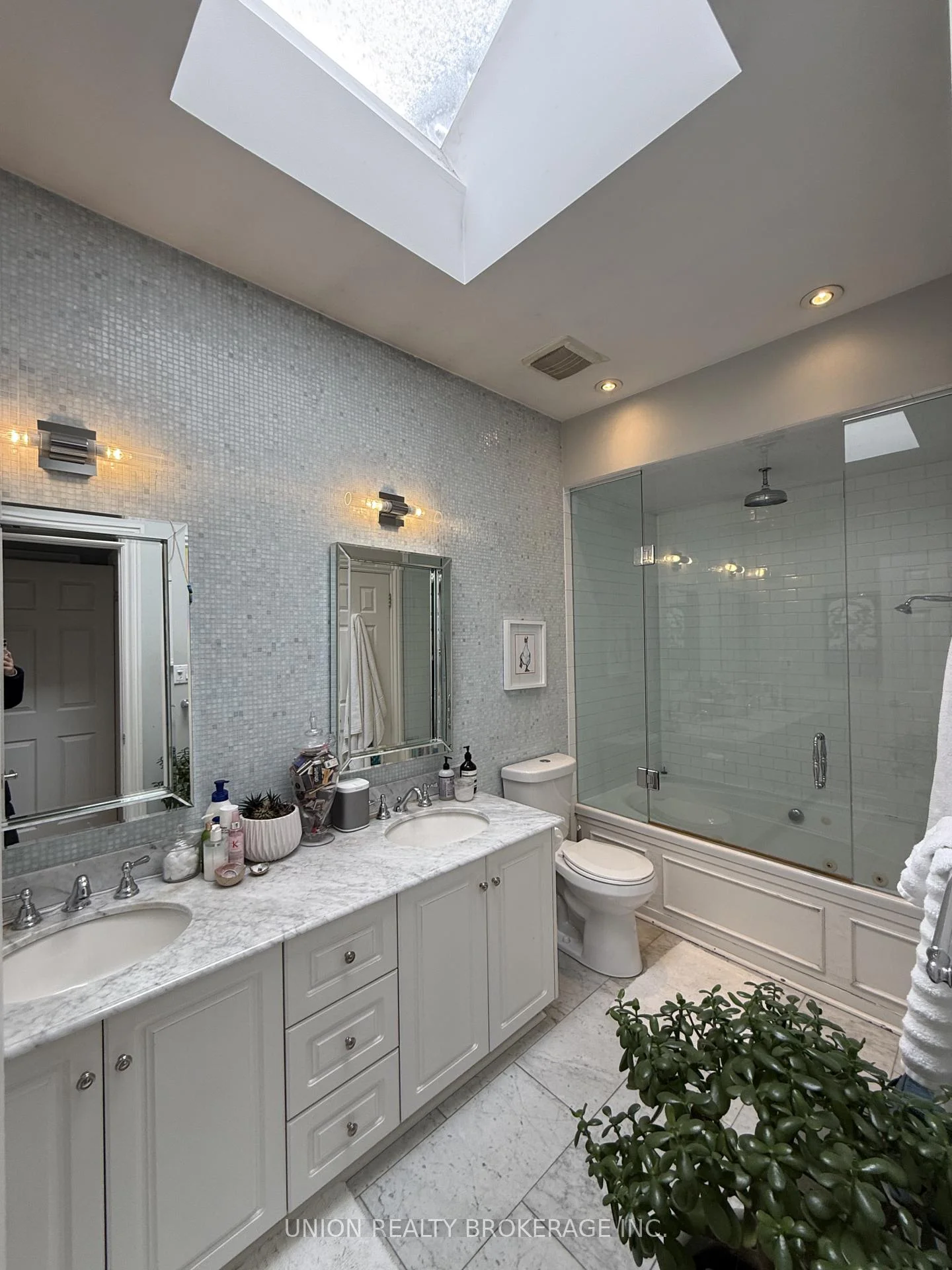 Photo 19 of 105A Gough Avenue, Toronto, Playter Estates-Danforth — HOMEH
