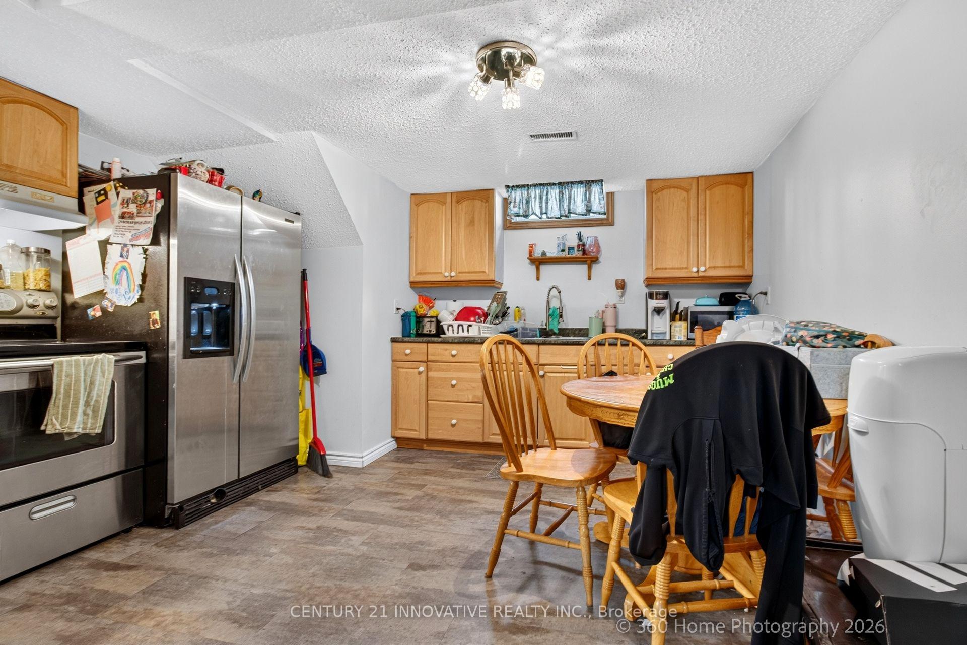 Photo 6 of 888 Southgate Drive, Oshawa, Donevan — HOMEH