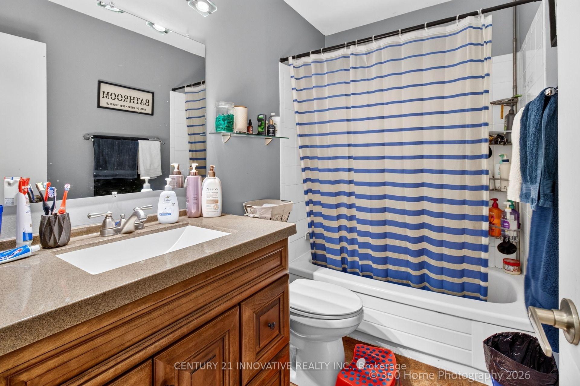 Photo 10 of 888 Southgate Drive, Oshawa, Donevan — HOMEH