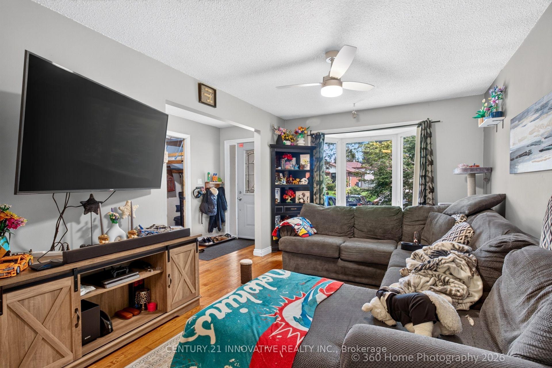 Photo 21 of 888 Southgate Drive, Oshawa, Donevan — HOMEH