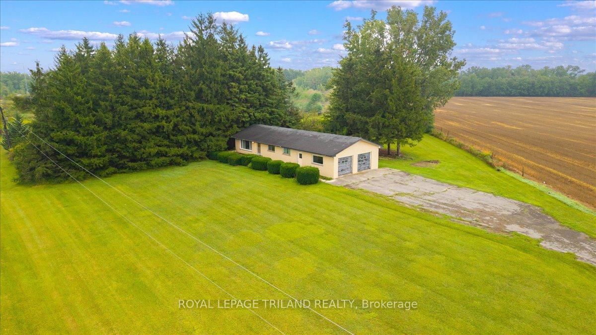 Photo 3 of 6097 Egremont Drive, Middlesex Centre, Rural Middlesex Centre — HOMEH