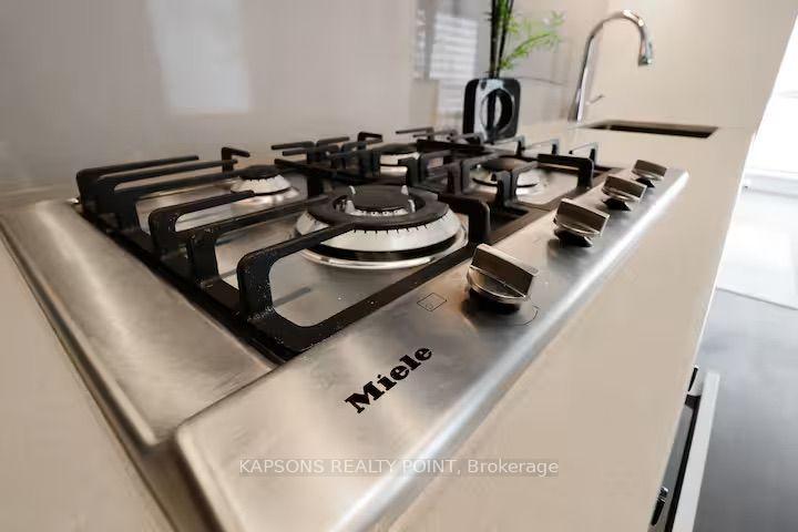 Photo 3 of Unit 6512, 7 Grenville Street, Toronto, Bay Street Corridor — HOMEH