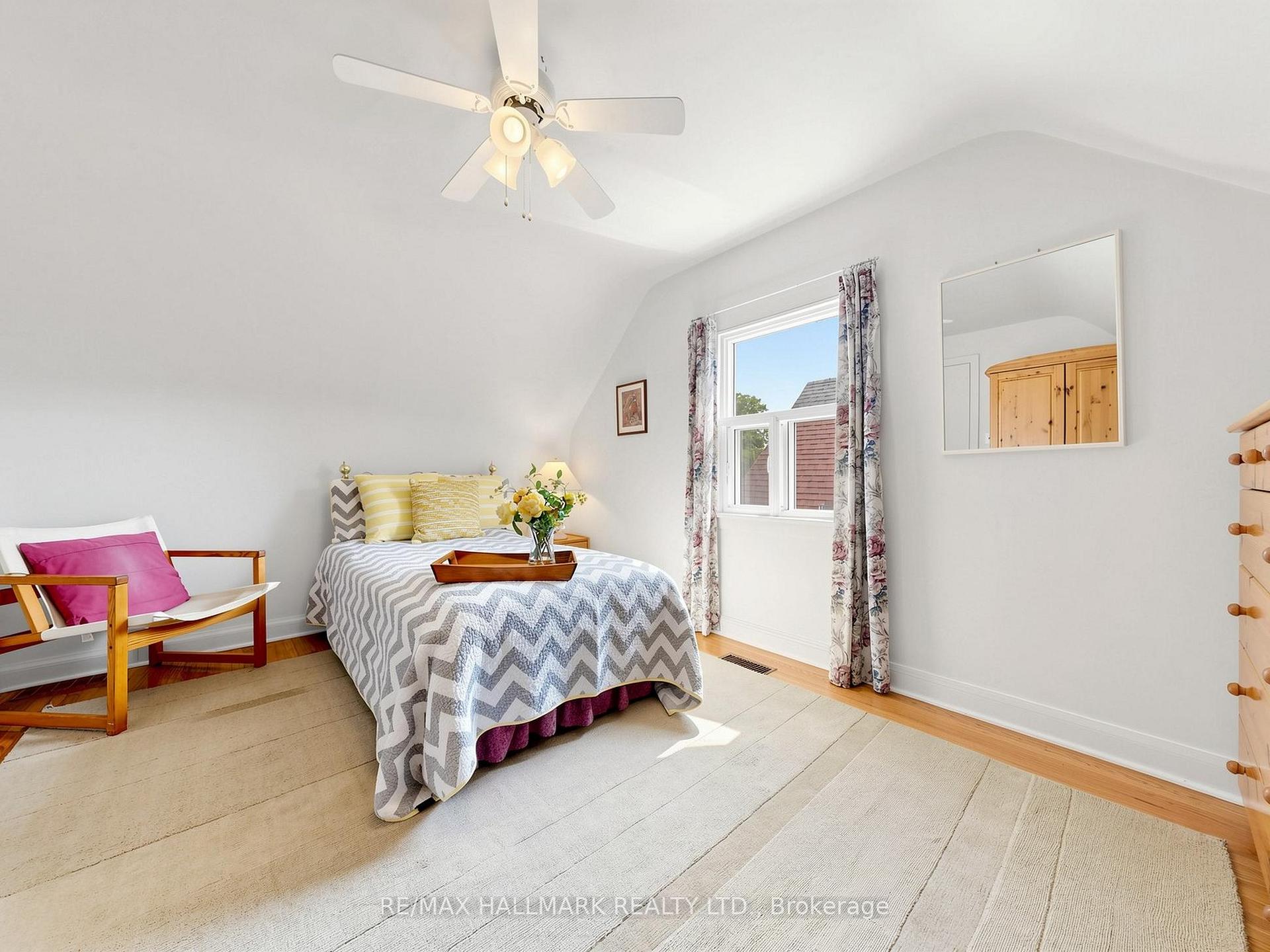 Photo 18 of 20 Elfreda Boulevard, Scarborough, Clairlea-Birchmount — HOMEH