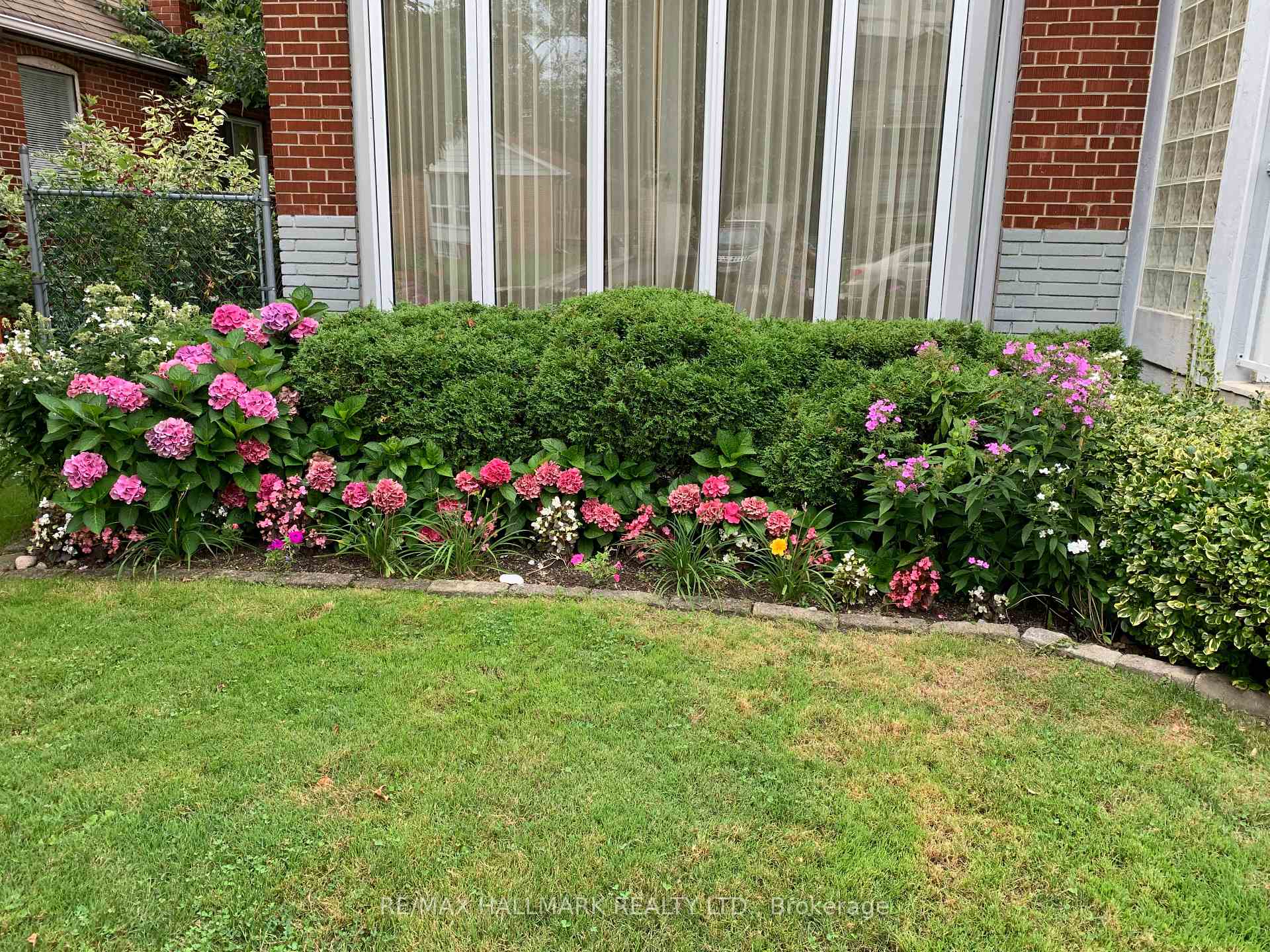 Photo 36 of 20 Elfreda Boulevard, Scarborough, Clairlea-Birchmount — HOMEH