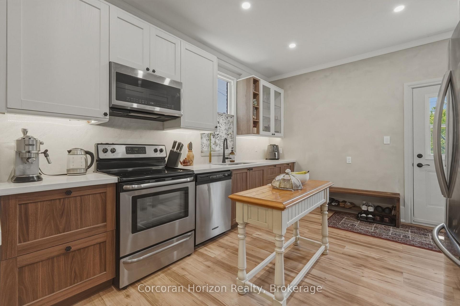 Photo 12 of 42 Nightingale Street, Hamilton, Landsdale — HOMEH
