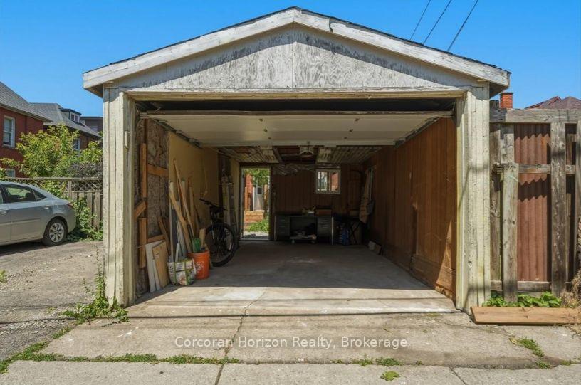 Photo 28 of 42 Nightingale Street, Hamilton, Landsdale — HOMEH