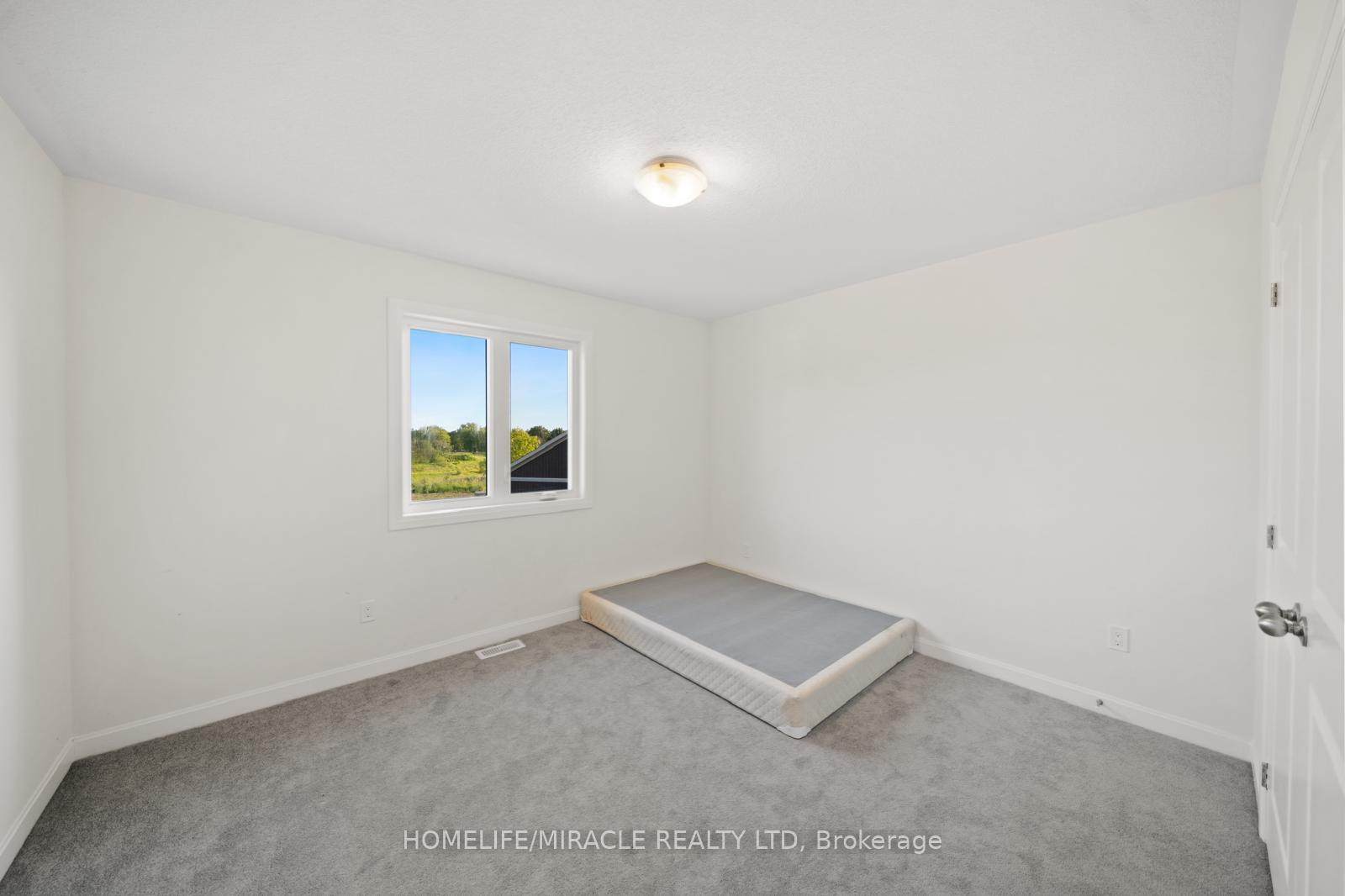 Photo 32 of 54 Oakmont Drive, Loyalist, Bath — HOMEH