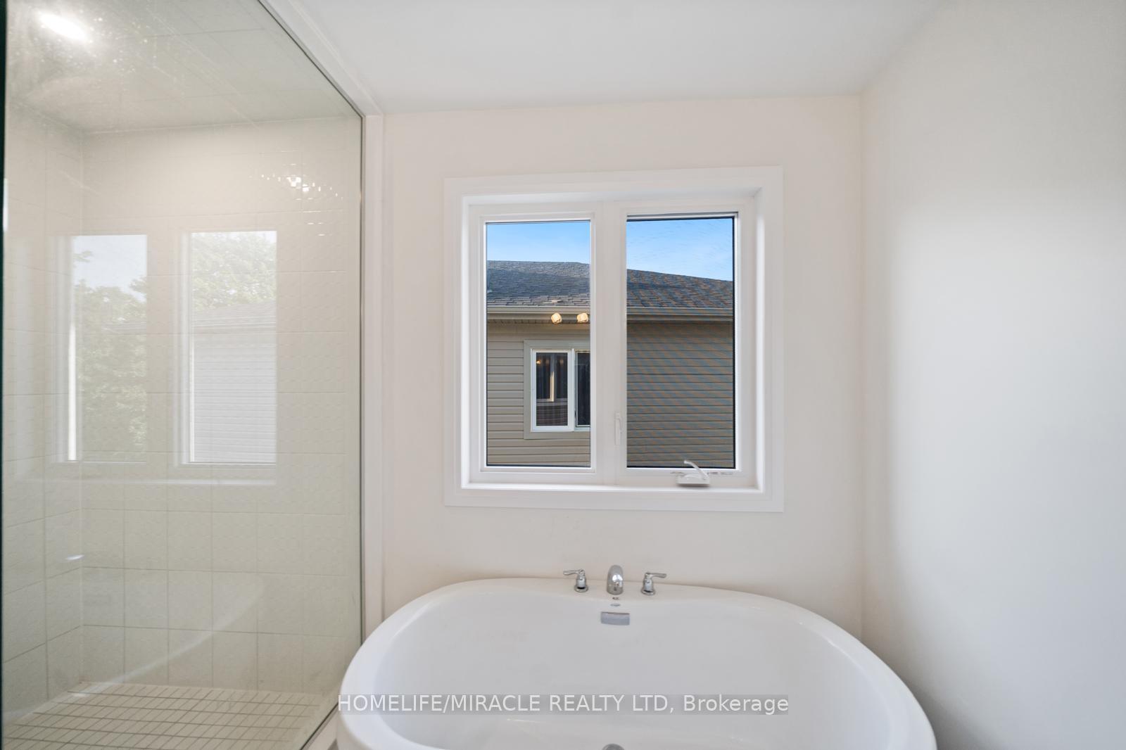 Photo 41 of 54 Oakmont Drive, Loyalist, Bath — HOMEH