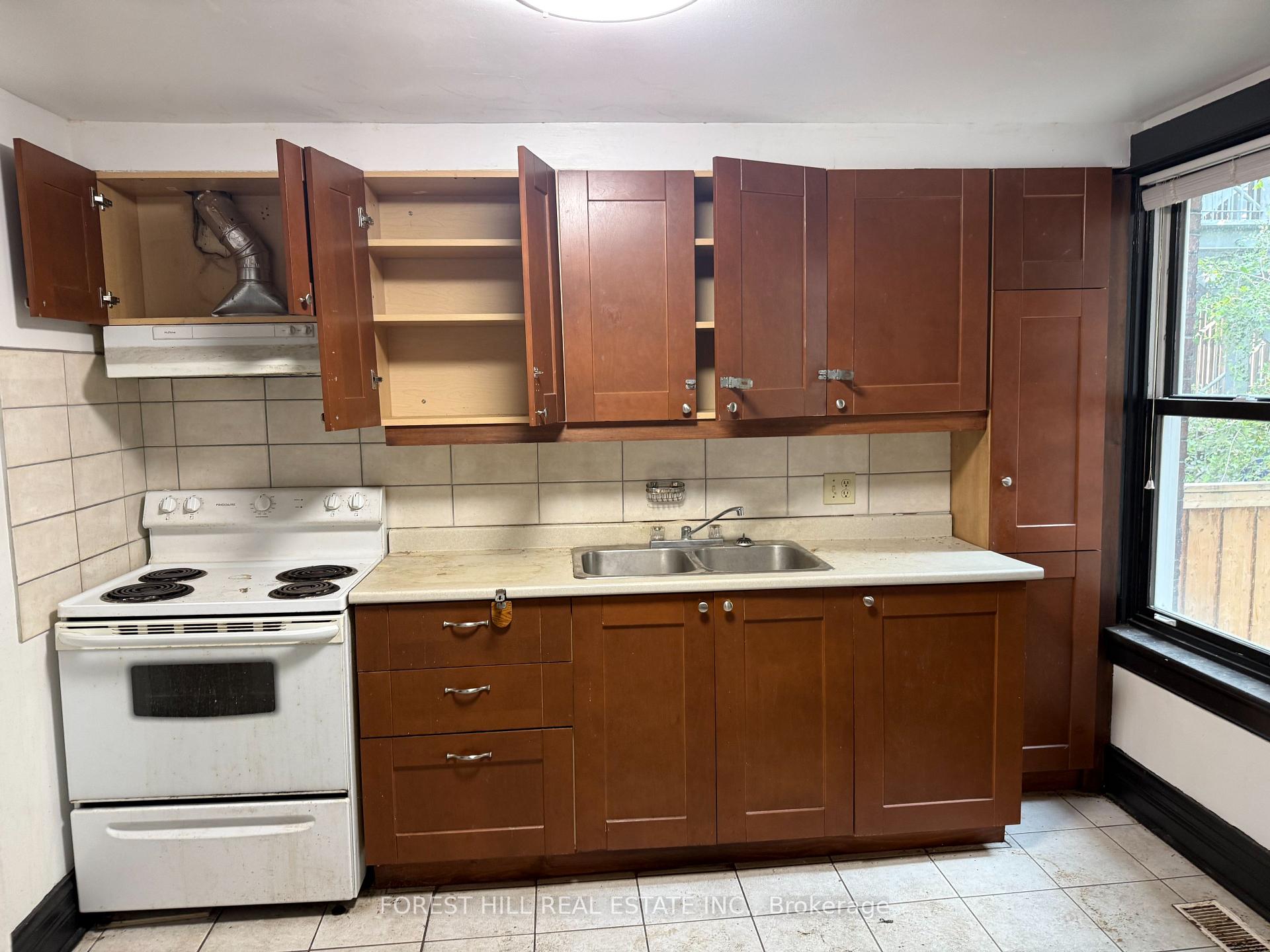 Photo 6 of 63 Alhambra Avenue, Toronto, High Park-Swansea — HOMEH