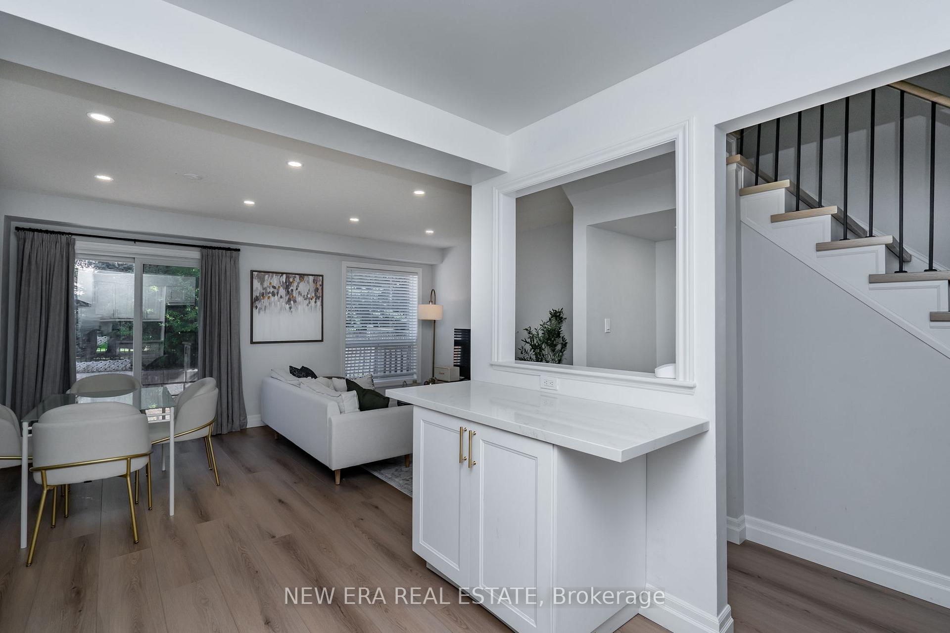 Photo 12 of 25 Berkindale Court, Brampton, Fletcher's Creek South — HOMEH