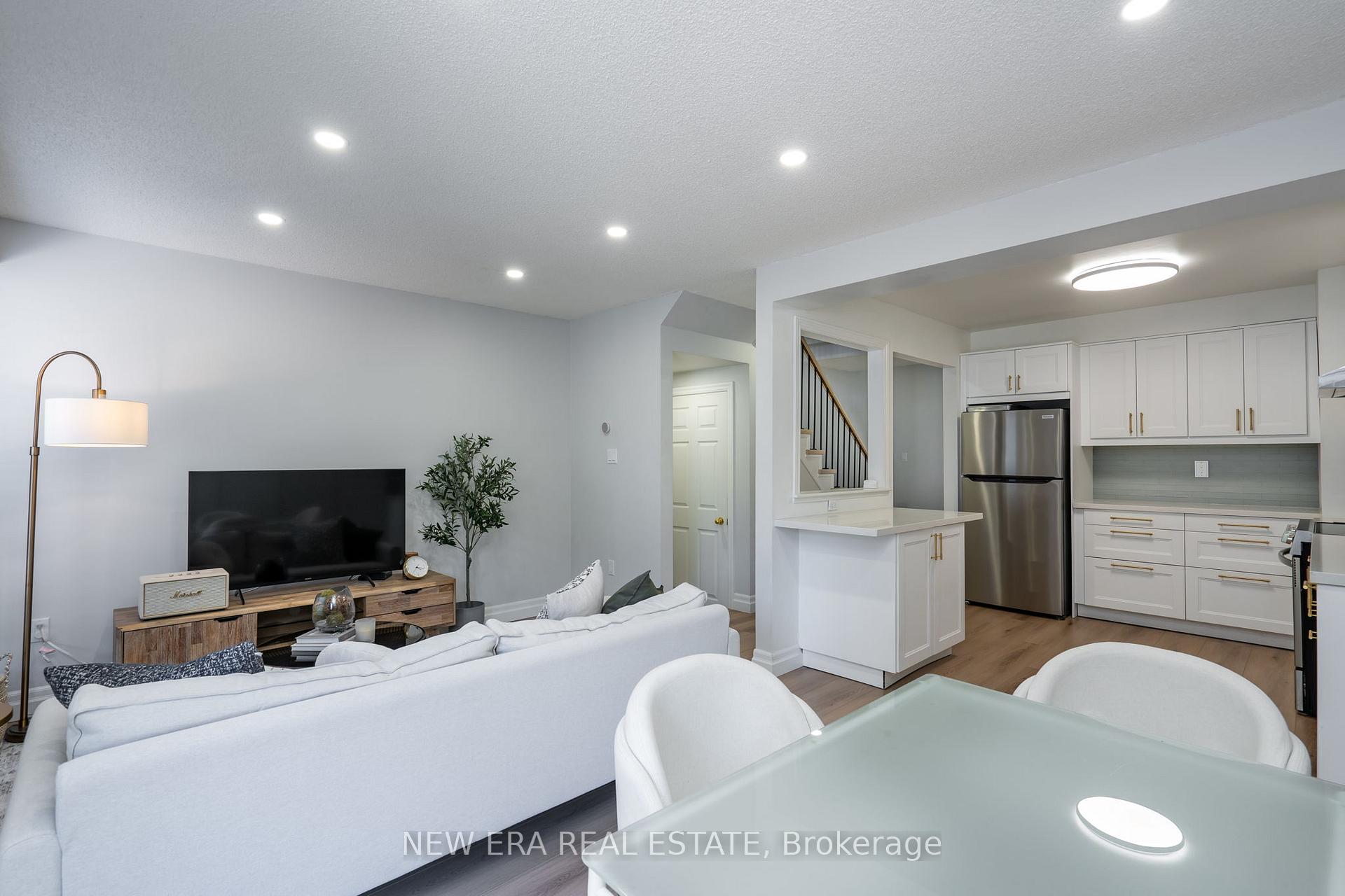 Photo 15 of 25 Berkindale Court, Brampton, Fletcher's Creek South — HOMEH