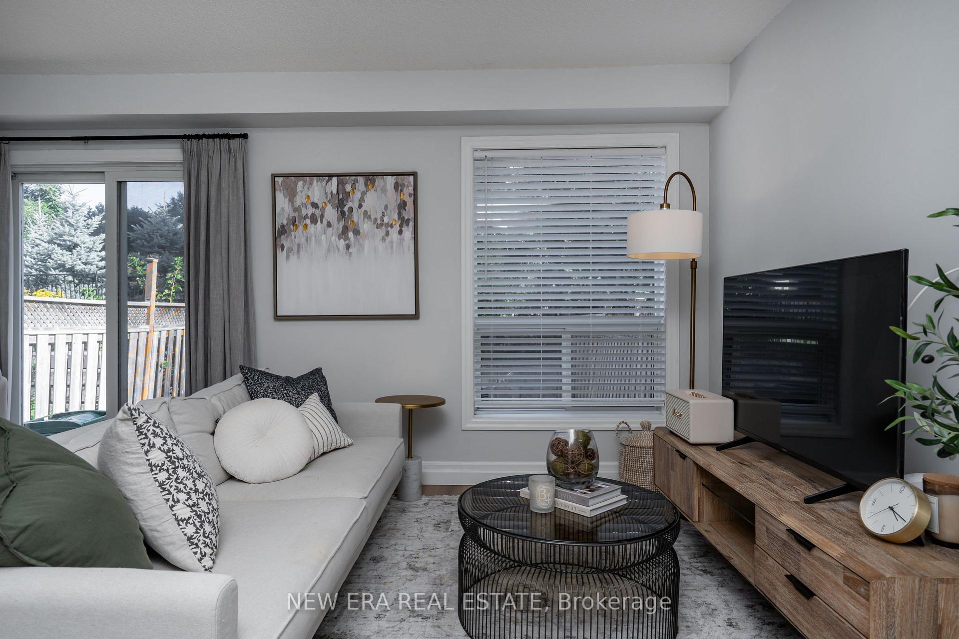 Photo 16 of 25 Berkindale Court, Brampton, Fletcher's Creek South — HOMEH