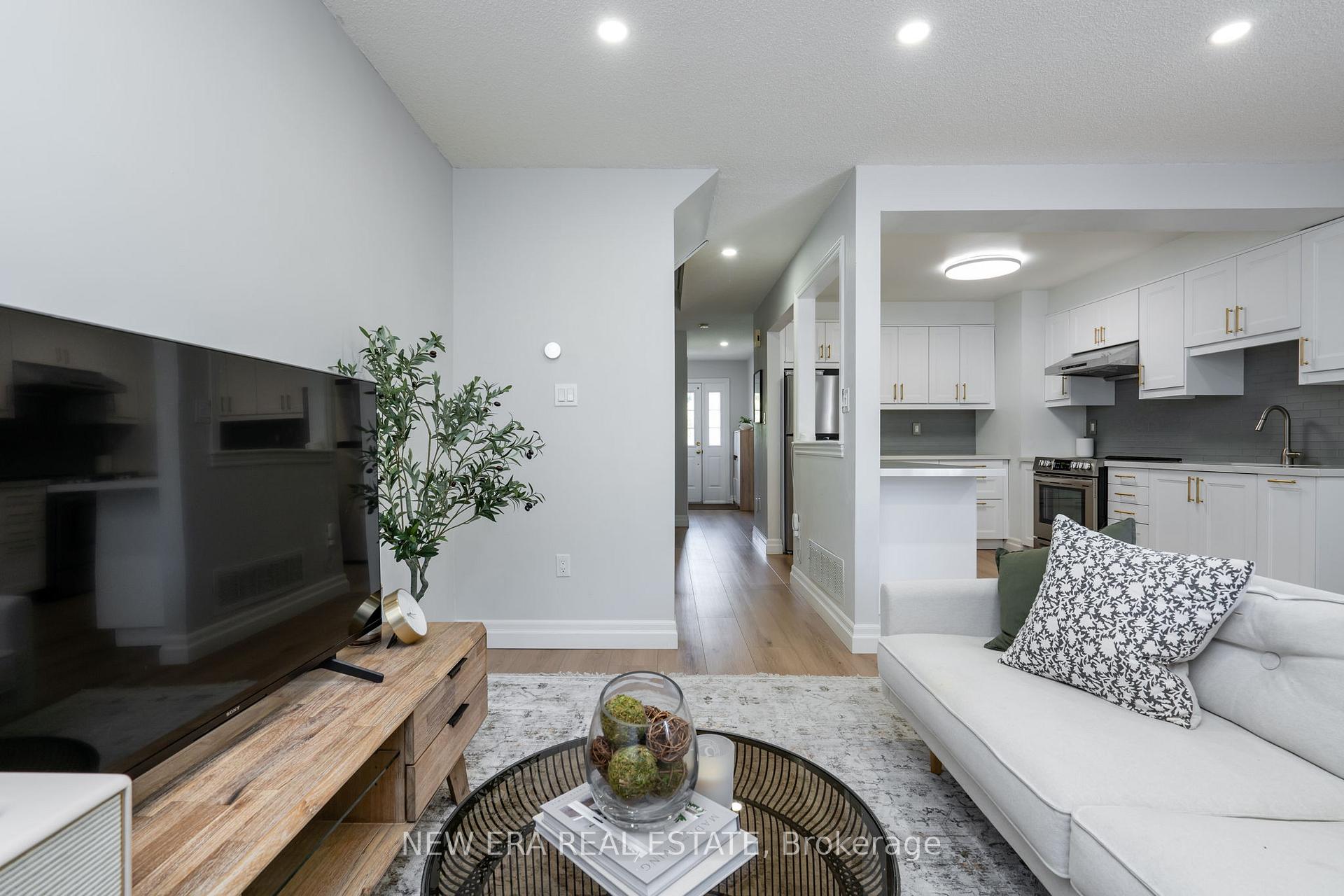 Photo 17 of 25 Berkindale Court, Brampton, Fletcher's Creek South — HOMEH