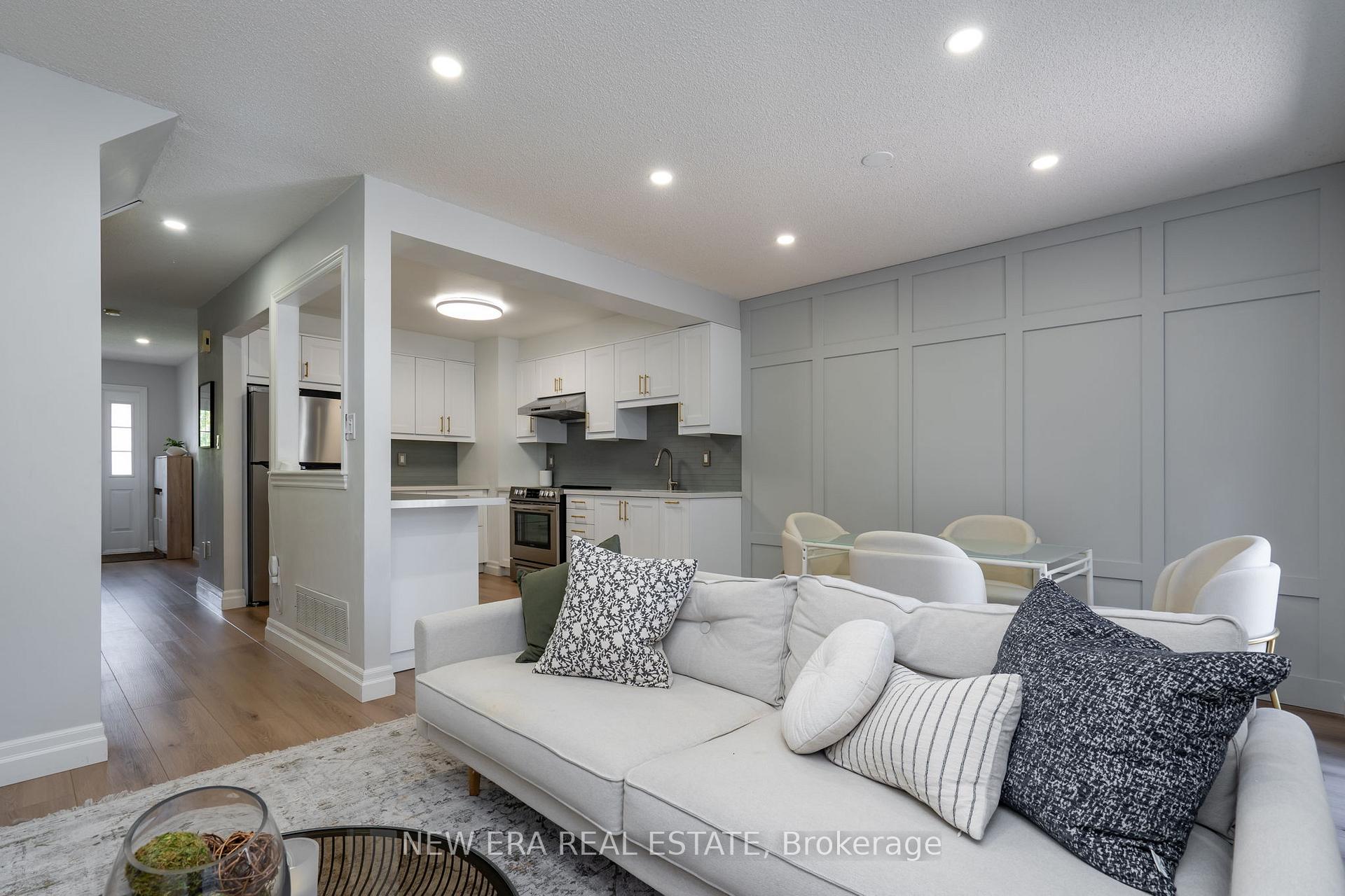 Photo 18 of 25 Berkindale Court, Brampton, Fletcher's Creek South — HOMEH