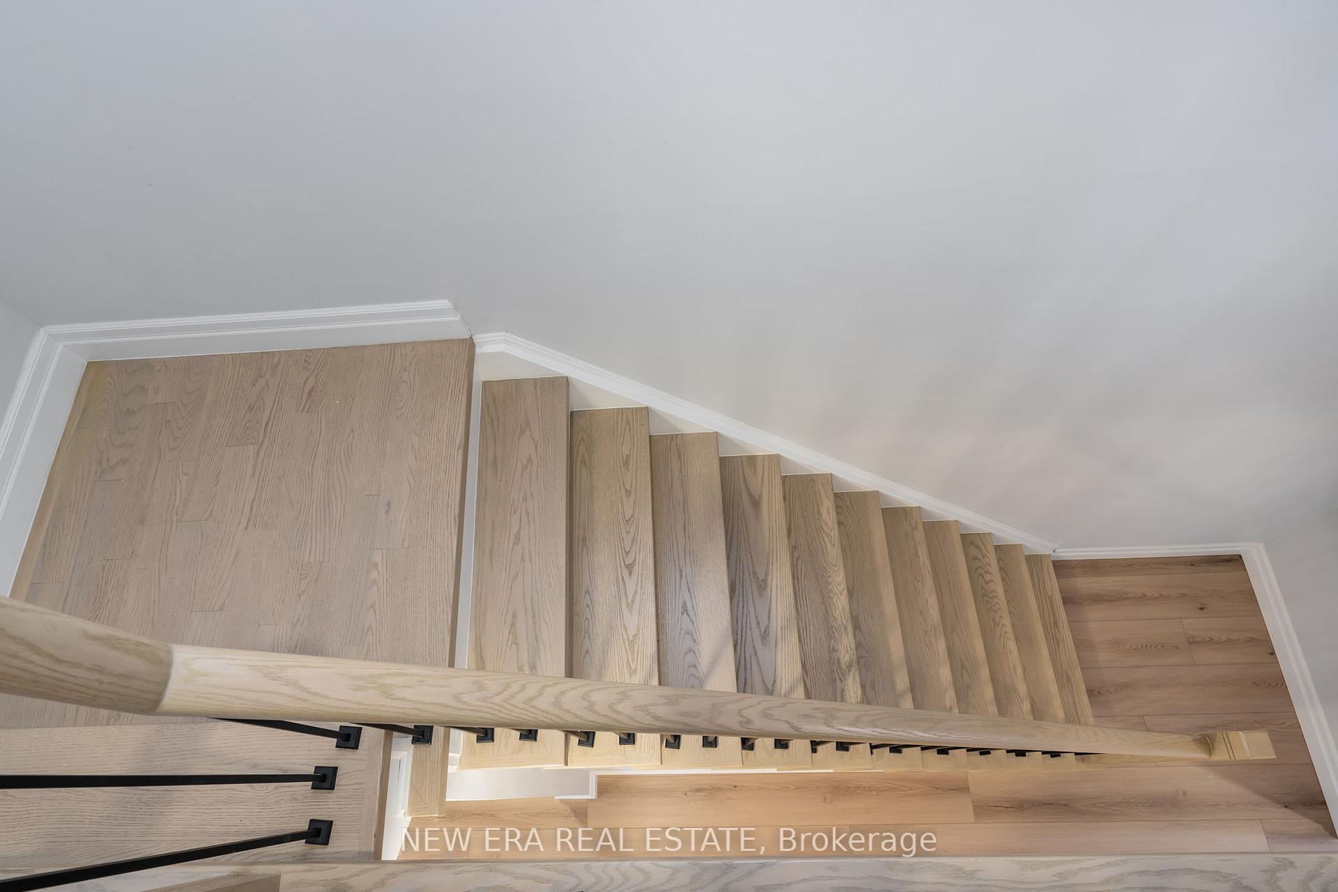 Photo 20 of 25 Berkindale Court, Brampton, Fletcher's Creek South — HOMEH