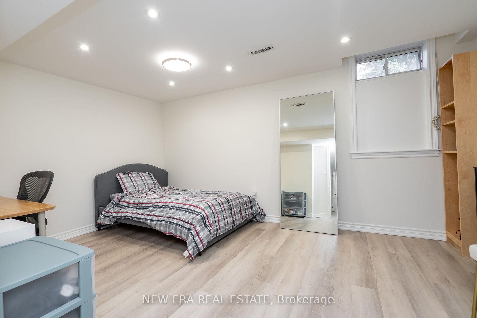 Photo 35 of 25 Berkindale Court, Brampton, Fletcher's Creek South — HOMEH