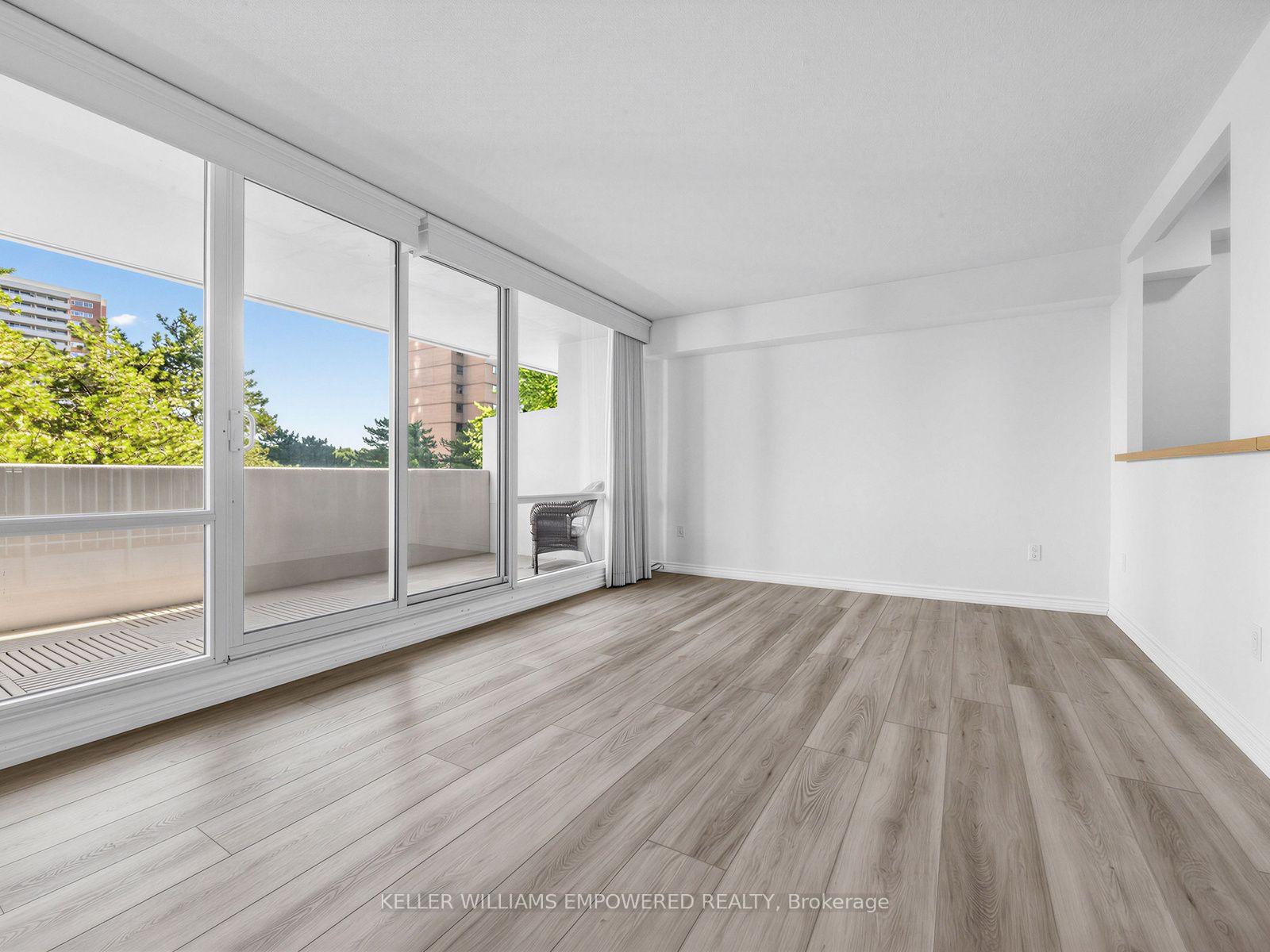 Photo 11 of Unit 406, 240 Scarlett Road, Toronto, Rockcliffe-Smythe — HOMEH