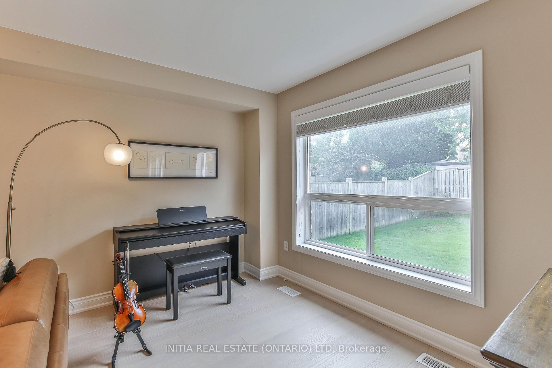 Photo 11 of 3209 Tilbury Lane, London, South V — HOMEH