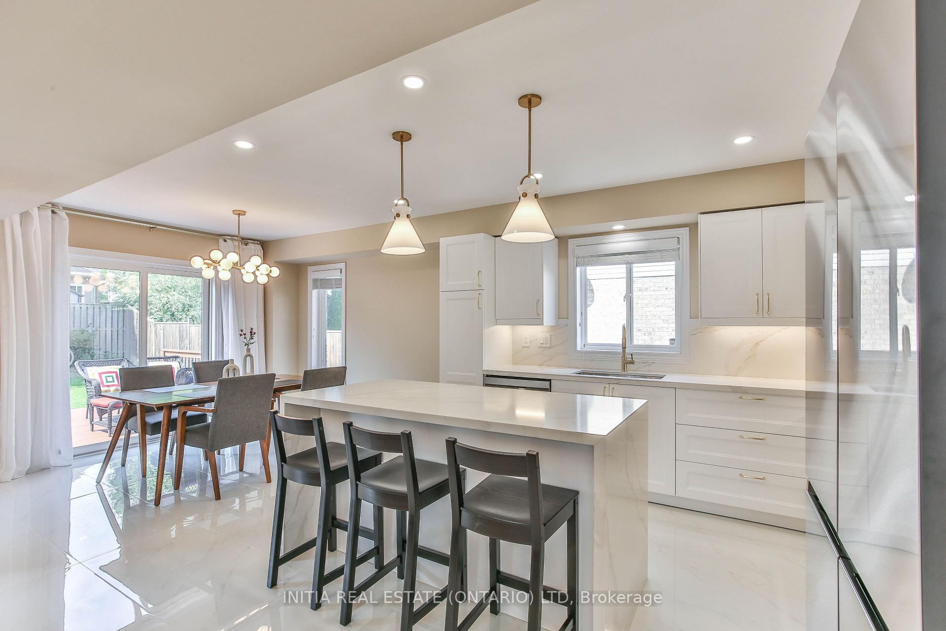 Photo 17 of 3209 Tilbury Lane, London, South V — HOMEH