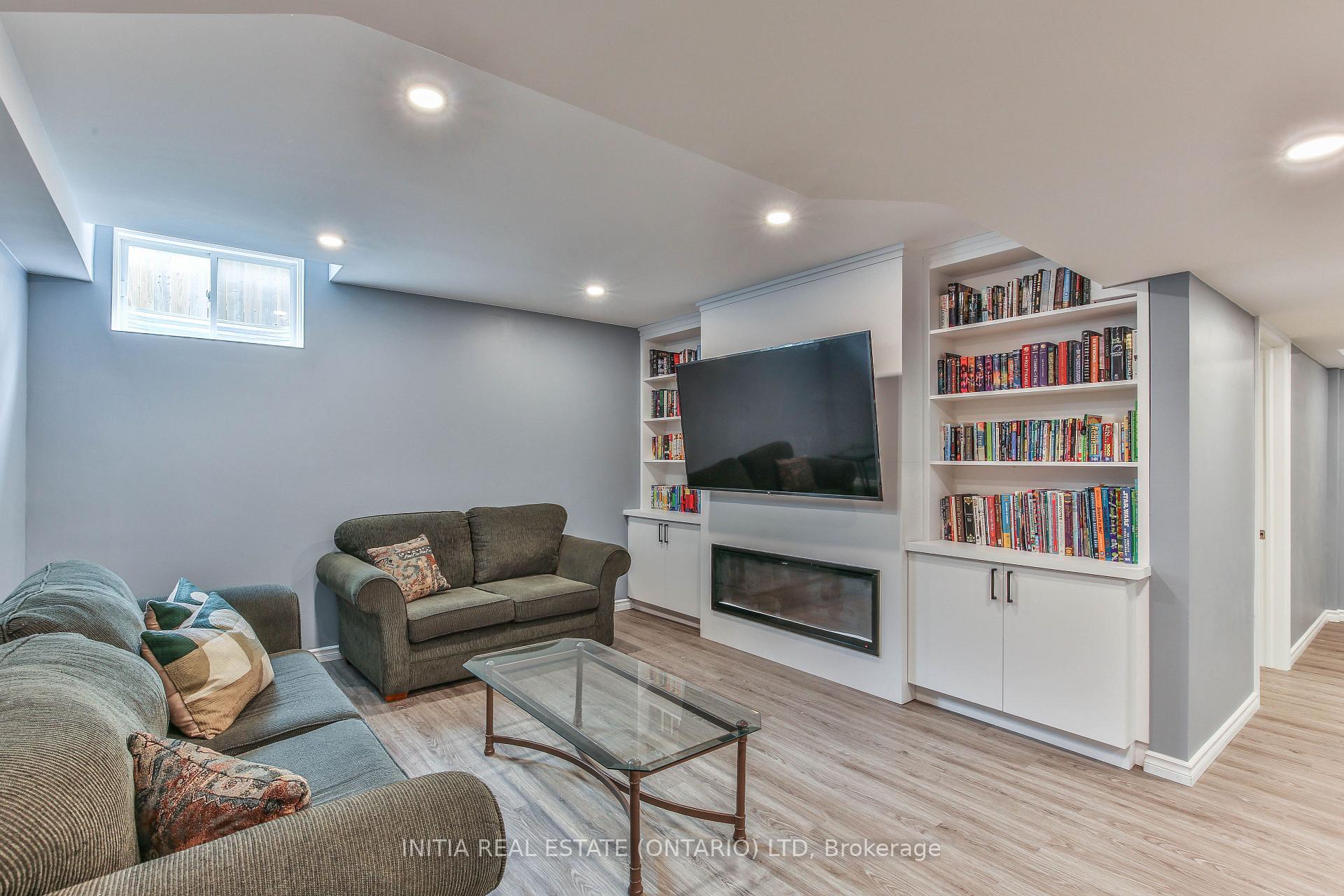 Photo 37 of 3209 Tilbury Lane, London, South V — HOMEH