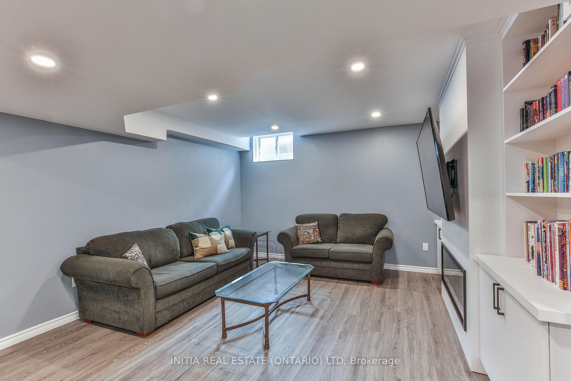Photo 38 of 3209 Tilbury Lane, London, South V — HOMEH