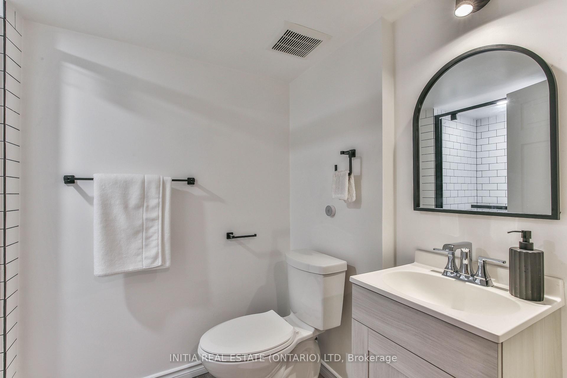 Photo 41 of 3209 Tilbury Lane, London, South V — HOMEH