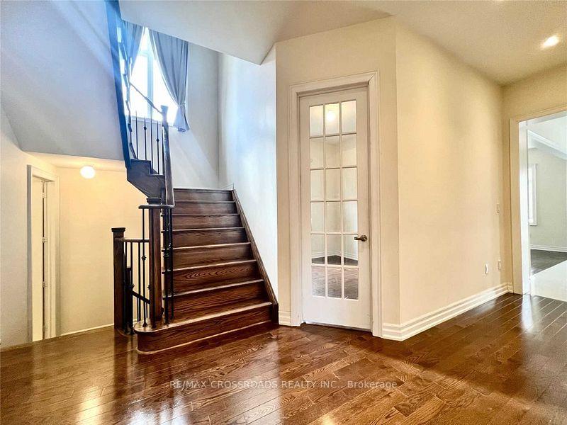 Photo 10 of 71 Hamster Crescent, Aurora, Rural Aurora — HOMEH