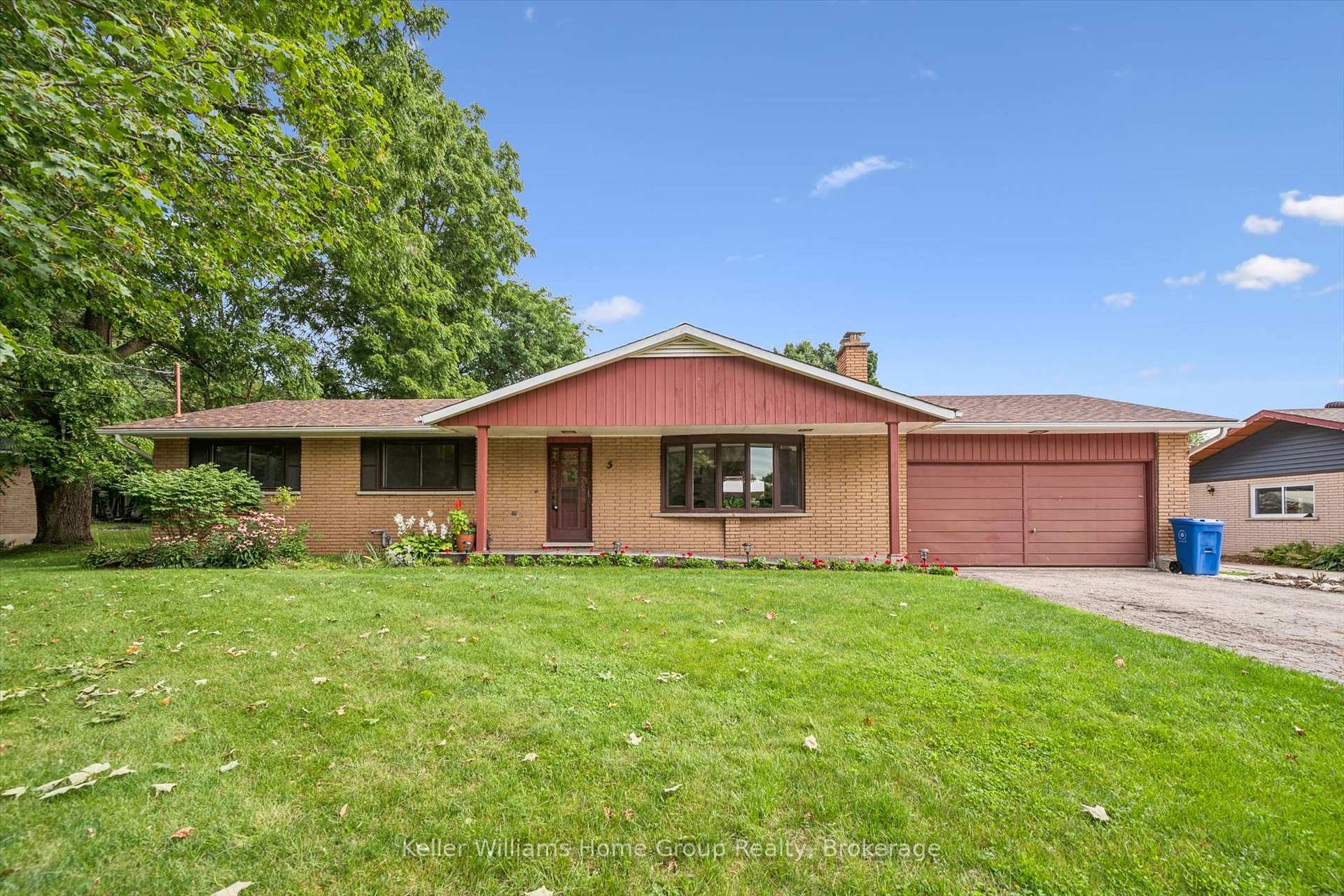 Photo 1 of 5 Cuthbert Street, Centre Wellington, Elora/Salem — HOMEH