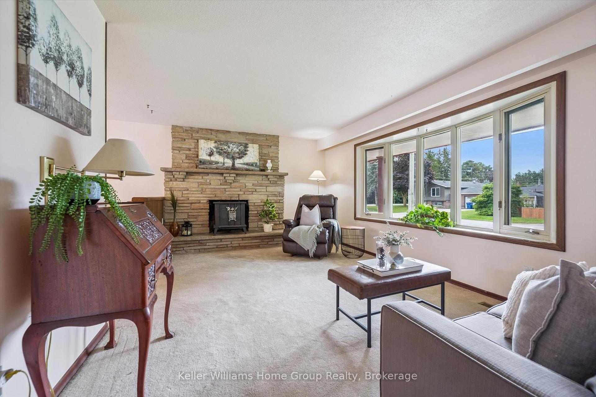 Photo 6 of 5 Cuthbert Street, Centre Wellington, Elora/Salem — HOMEH