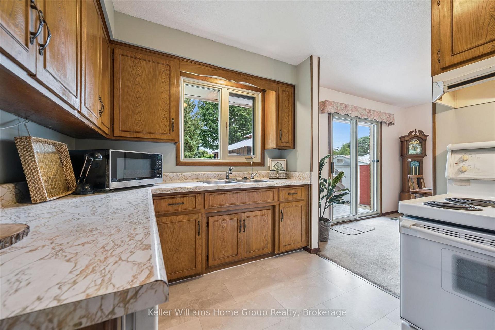 Photo 13 of 5 Cuthbert Street, Centre Wellington, Elora/Salem — HOMEH
