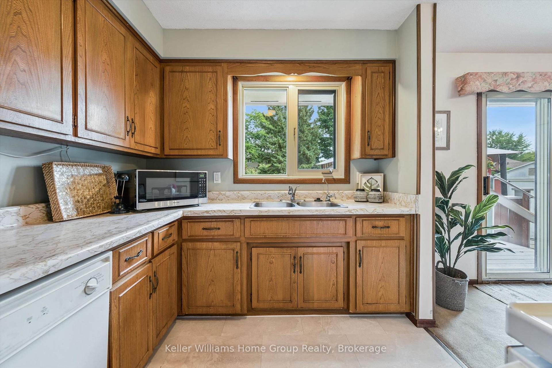 Photo 14 of 5 Cuthbert Street, Centre Wellington, Elora/Salem — HOMEH