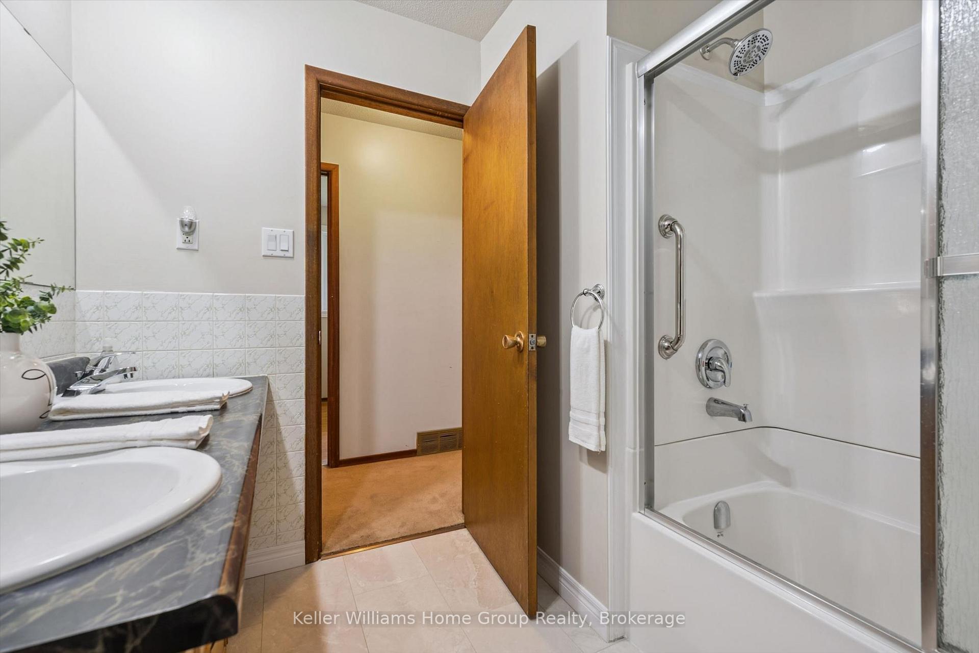 Photo 22 of 5 Cuthbert Street, Centre Wellington, Elora/Salem — HOMEH