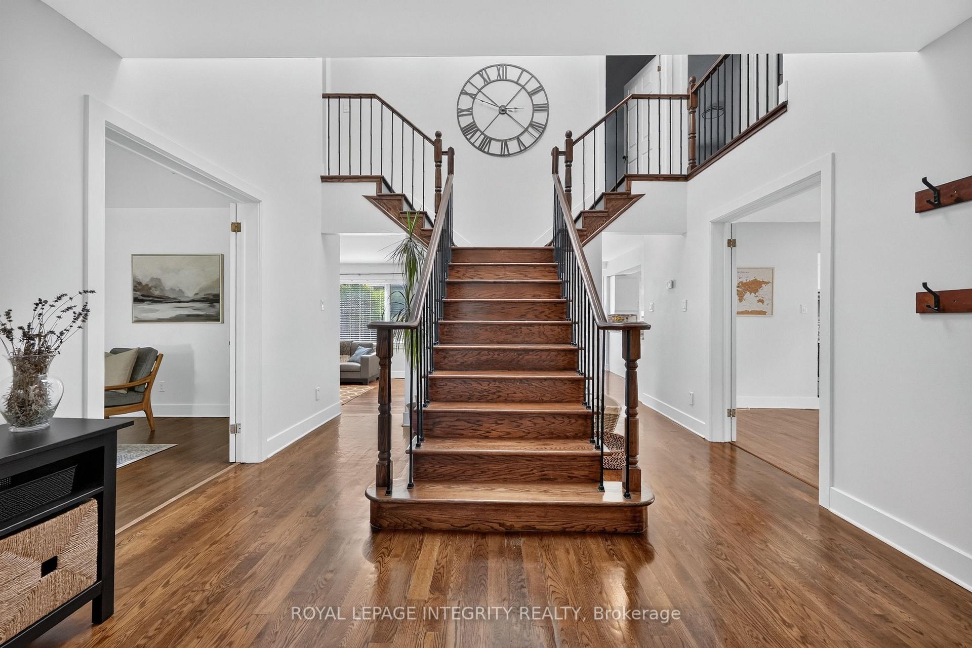 Photo 6 of 1398 Hayes Street, Ottawa, Bilberry Creek/Queenswood Heights — HOMEH