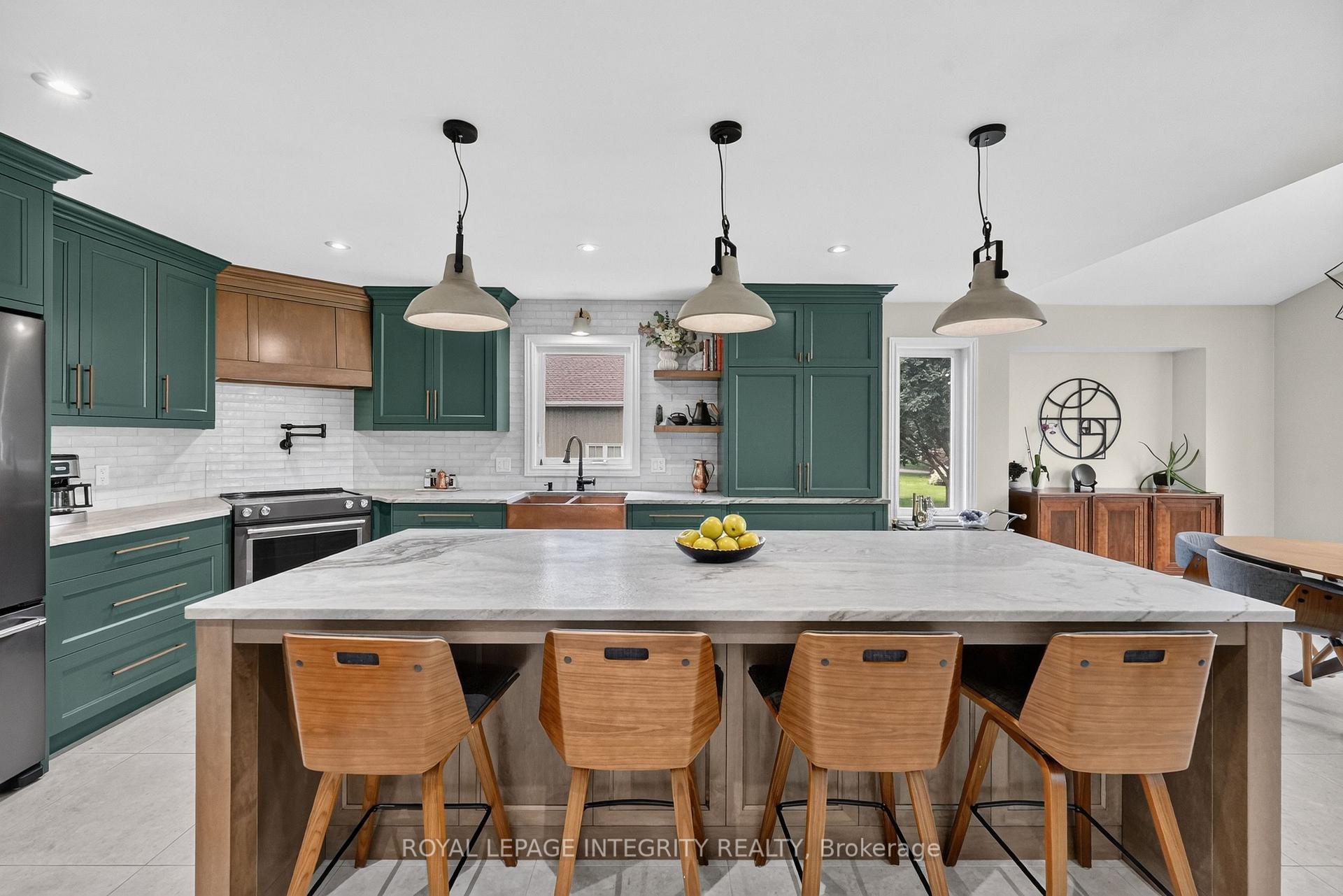 Photo 10 of 1946 Farisita Drive, Ottawa, Vars Village — HOMEH