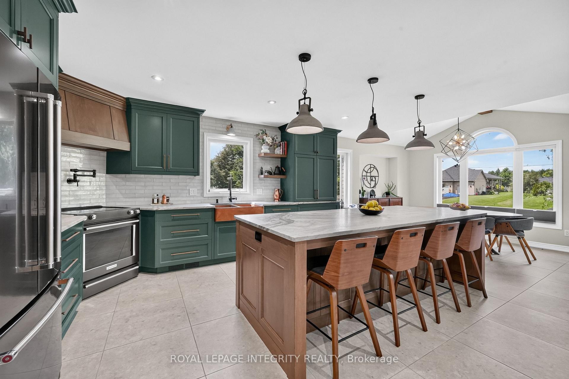 Photo 12 of 1946 Farisita Drive, Ottawa, Vars Village — HOMEH