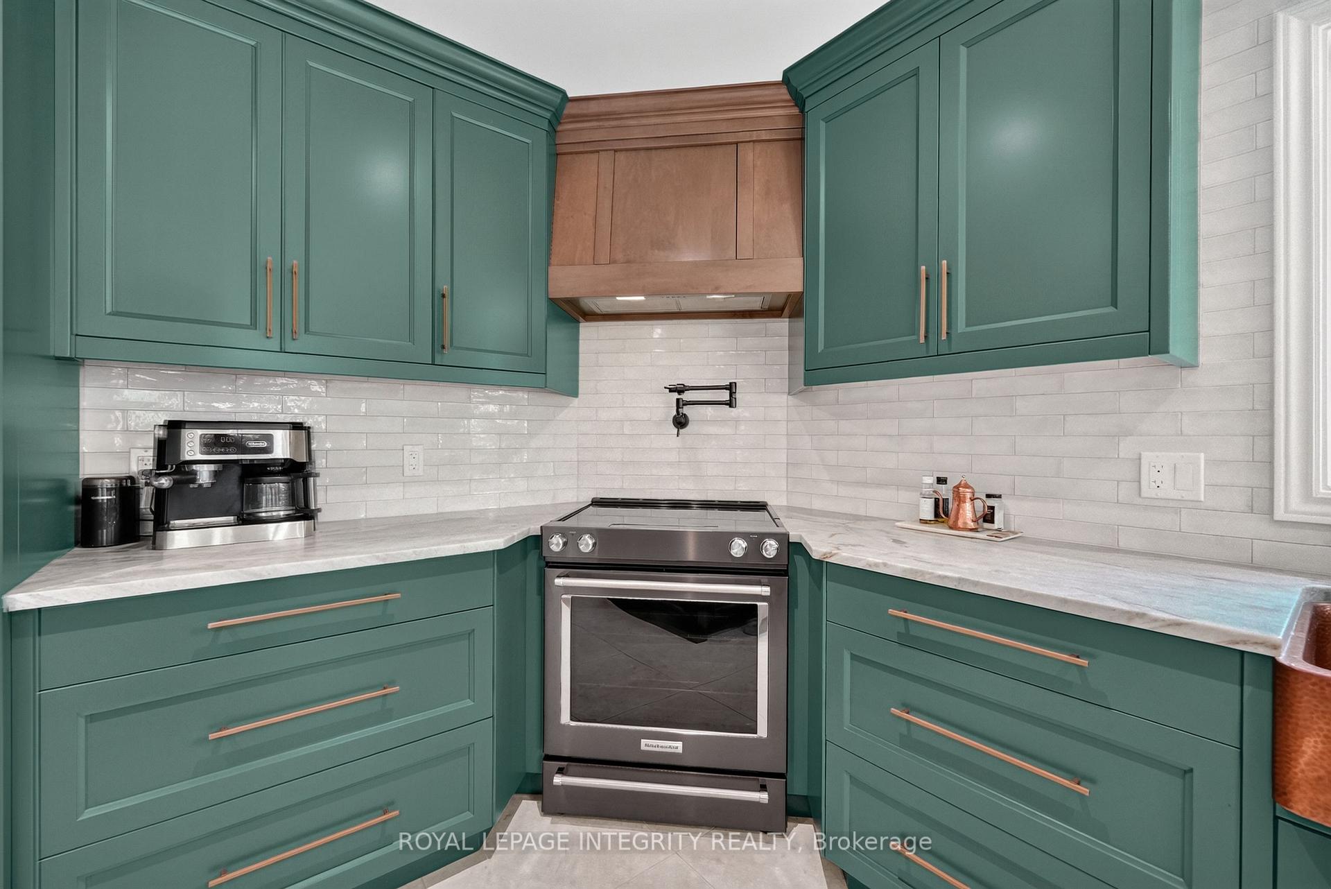 Photo 13 of 1946 Farisita Drive, Ottawa, Vars Village — HOMEH