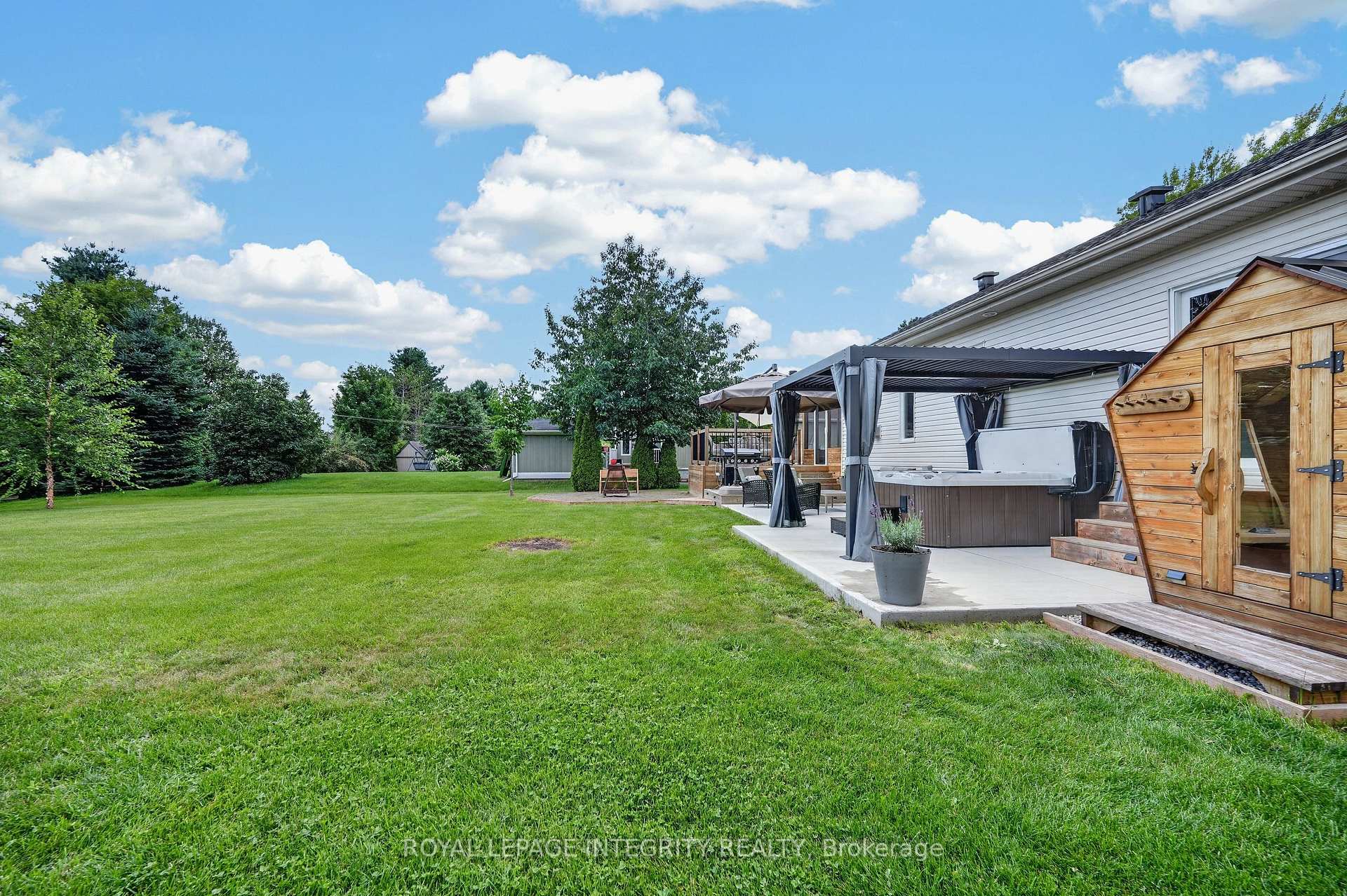 Photo 40 of 1946 Farisita Drive, Ottawa, Vars Village — HOMEH