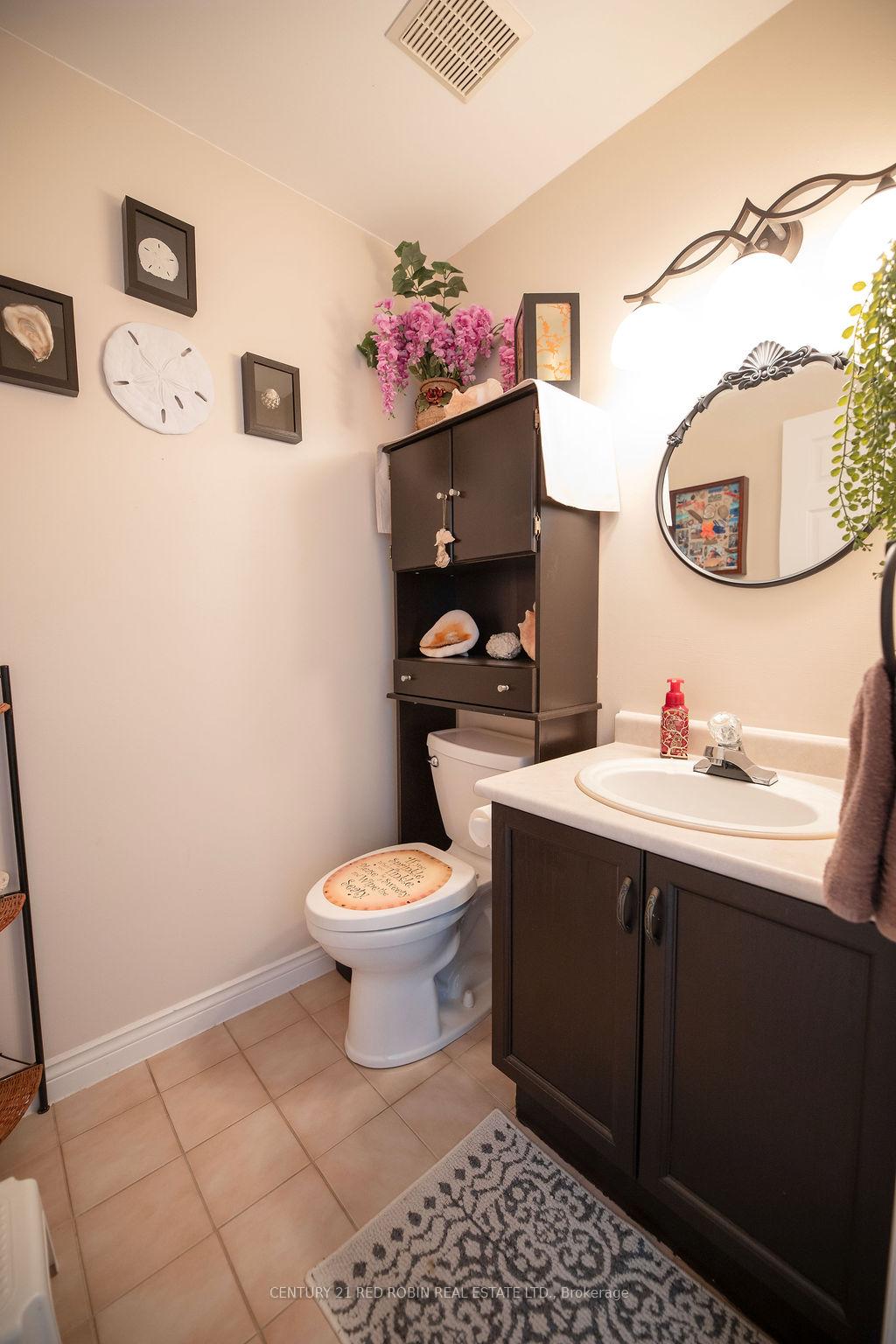 Photo 16 of 232 Thorne Drive, Strathroy-Caradoc, NE — HOMEH