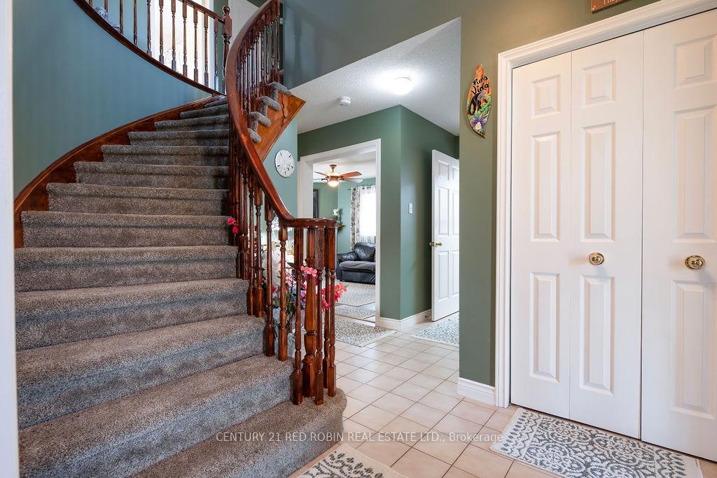 Photo 17 of 232 Thorne Drive, Strathroy-Caradoc, NE — HOMEH