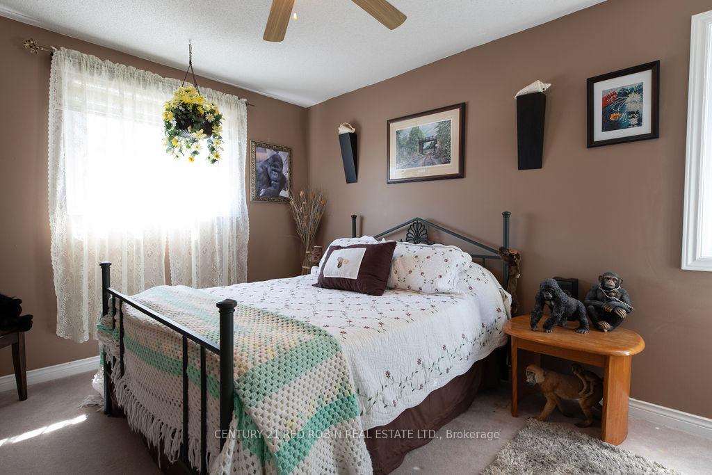 Photo 24 of 232 Thorne Drive, Strathroy-Caradoc, NE — HOMEH