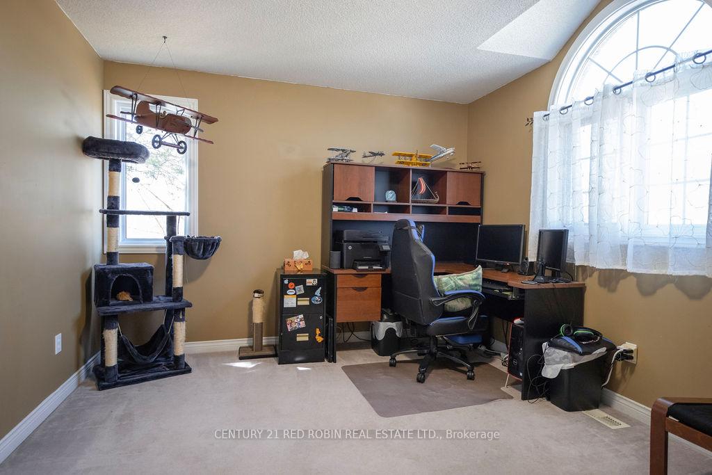 Photo 27 of 232 Thorne Drive, Strathroy-Caradoc, NE — HOMEH