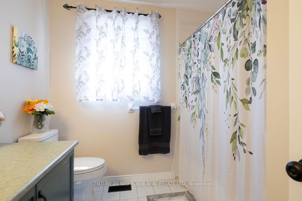 Photo 29 of 232 Thorne Drive, Strathroy-Caradoc, NE — HOMEH