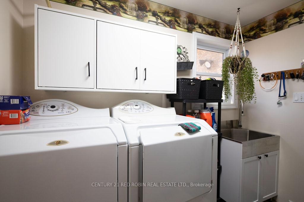 Photo 31 of 232 Thorne Drive, Strathroy-Caradoc, NE — HOMEH
