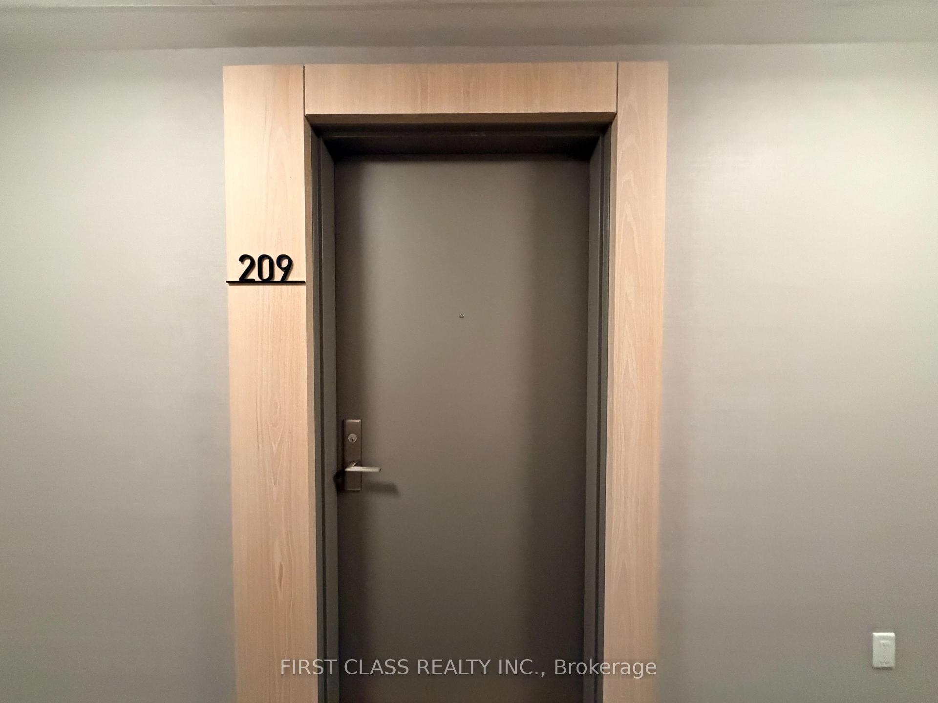 Photo 2 of Unit 9, 155 Downsview Park Boulevard, North York, Downsview-Roding-CFB — HOMEH