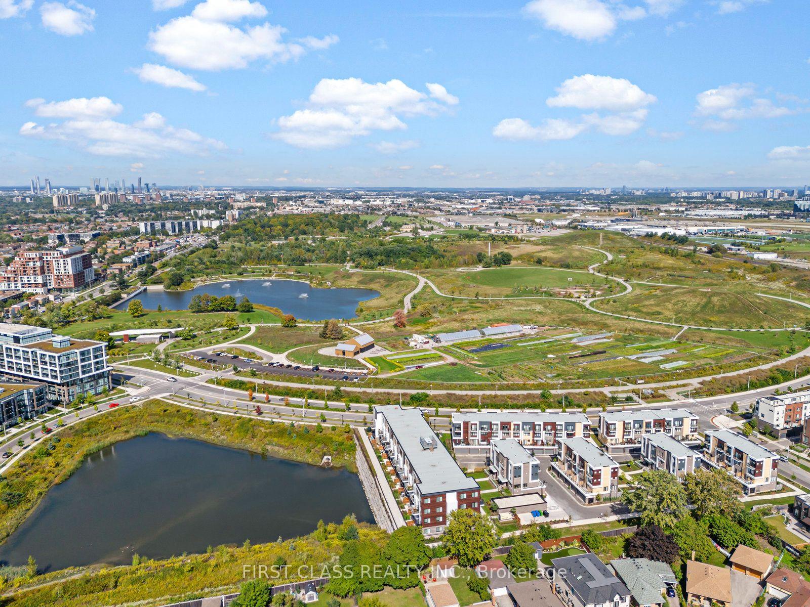 Photo 18 of Unit 9, 155 Downsview Park Boulevard, North York, Downsview-Roding-CFB — HOMEH