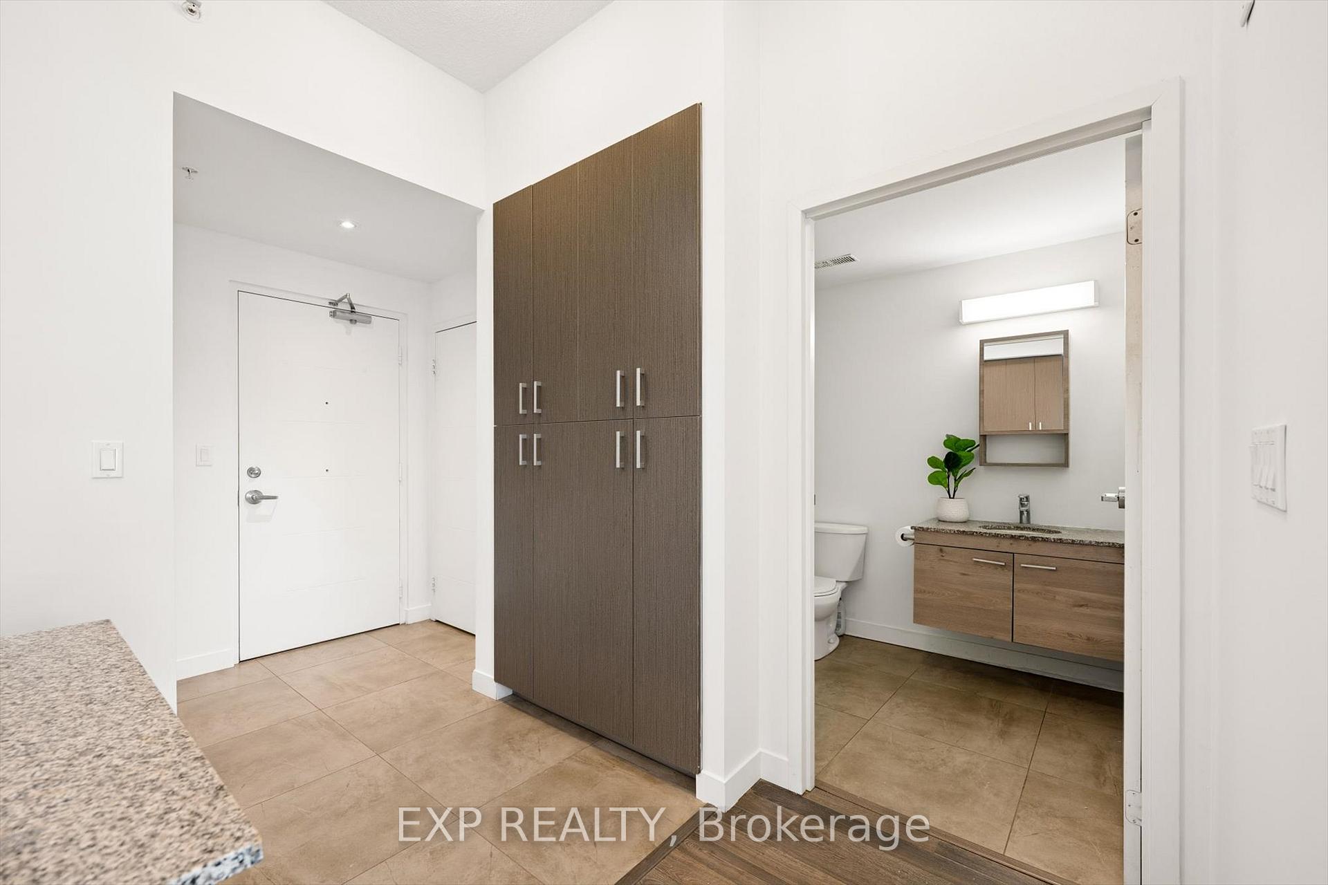 Photo 10 of Unit H204, 62 Balsam Street, Waterloo, Beechwood/University — HOMEH