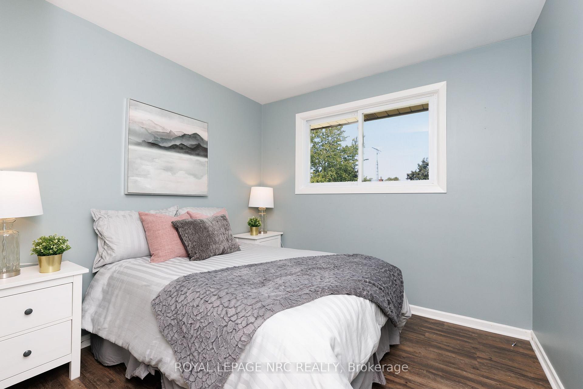 Photo 18 of 15 Black Friars Road, St. Catharines, Lakeshore — HOMEH