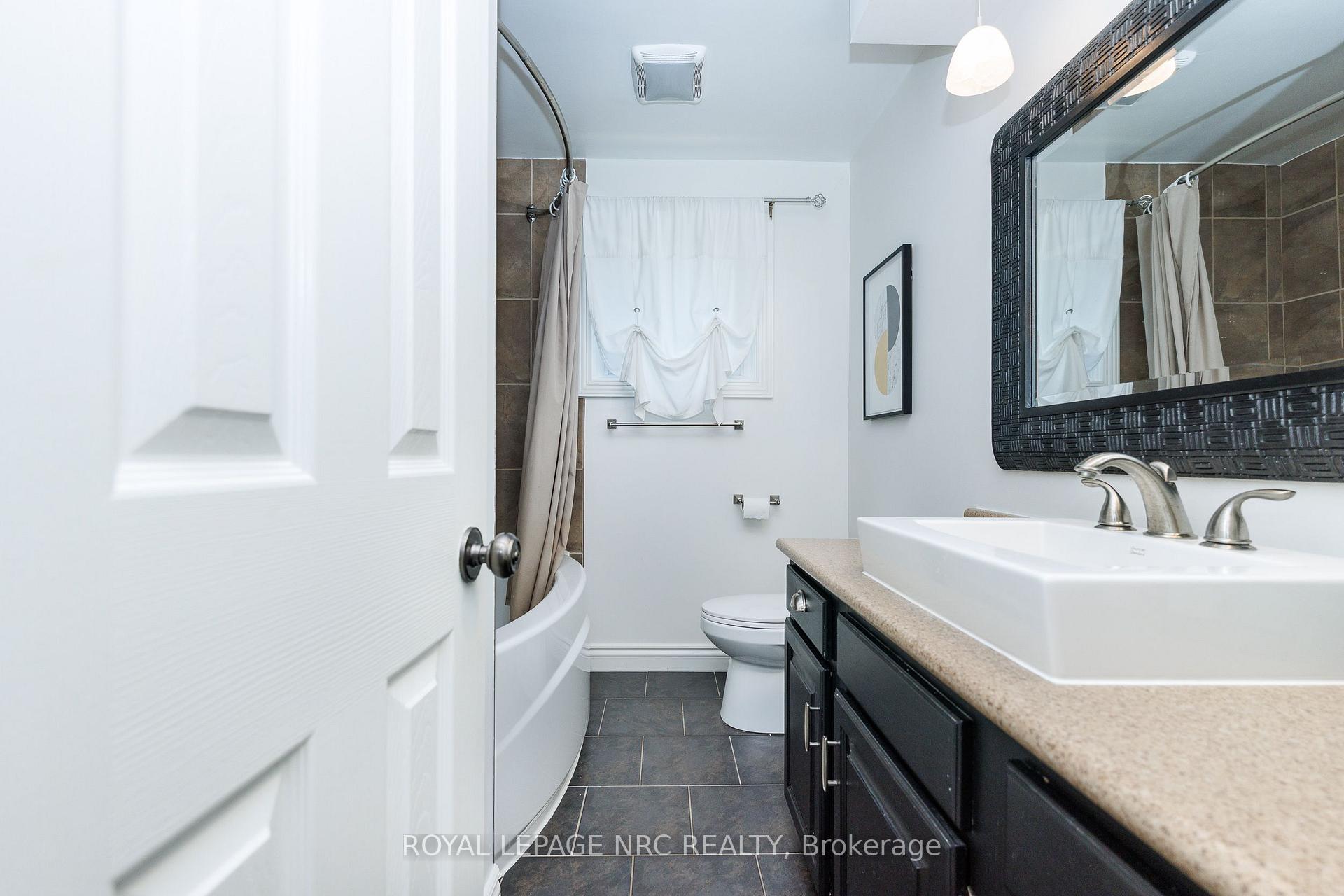 Photo 20 of 15 Black Friars Road, St. Catharines, Lakeshore — HOMEH