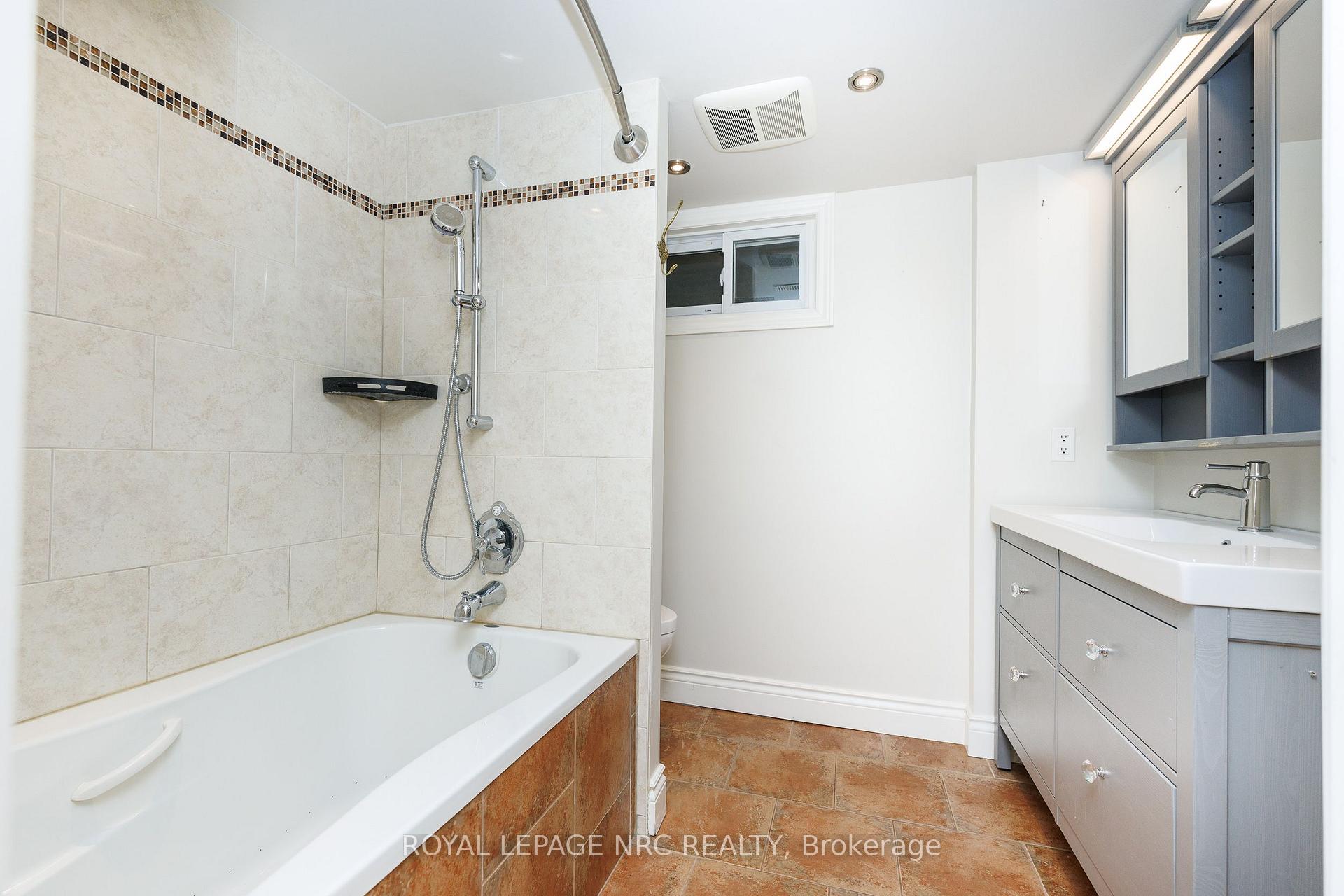 Photo 28 of 15 Black Friars Road, St. Catharines, Lakeshore — HOMEH